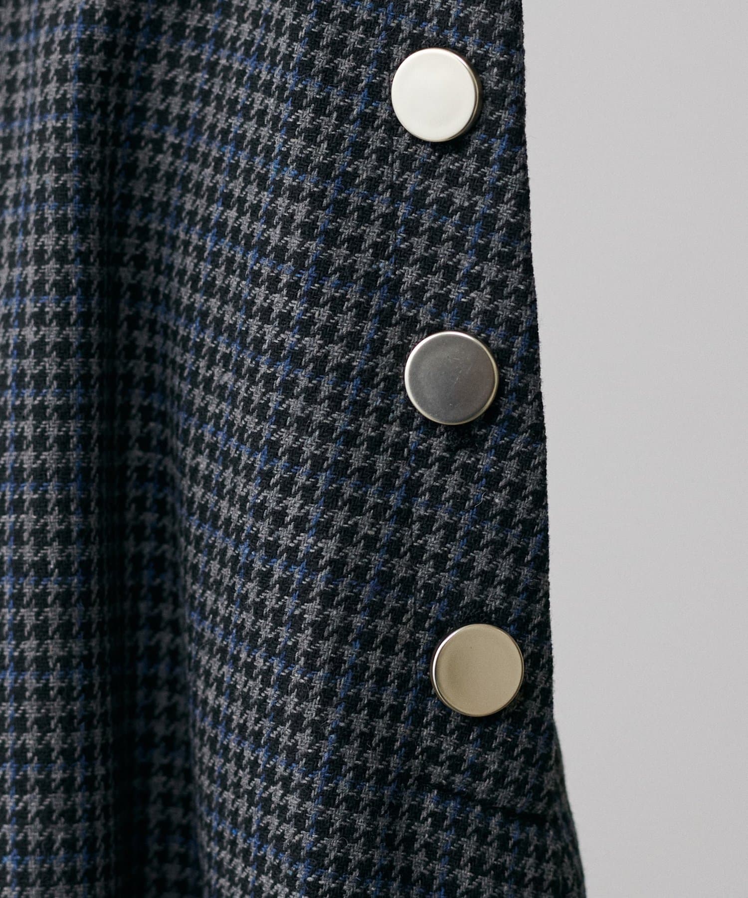 LARUTA(ラルータ) 巻き風千鳥柄スカート