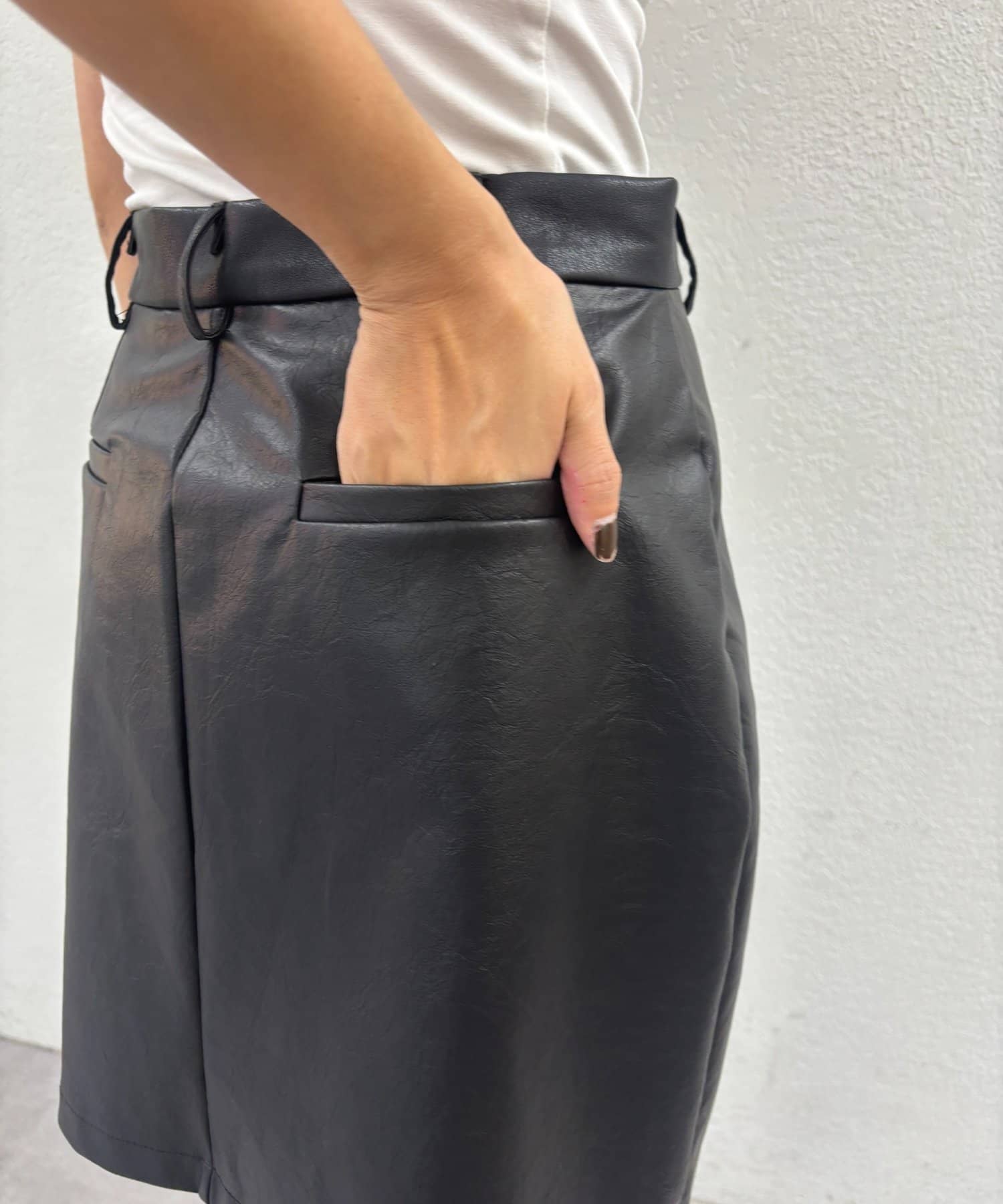 SHENERY(シーナリー) レザーミニスカート