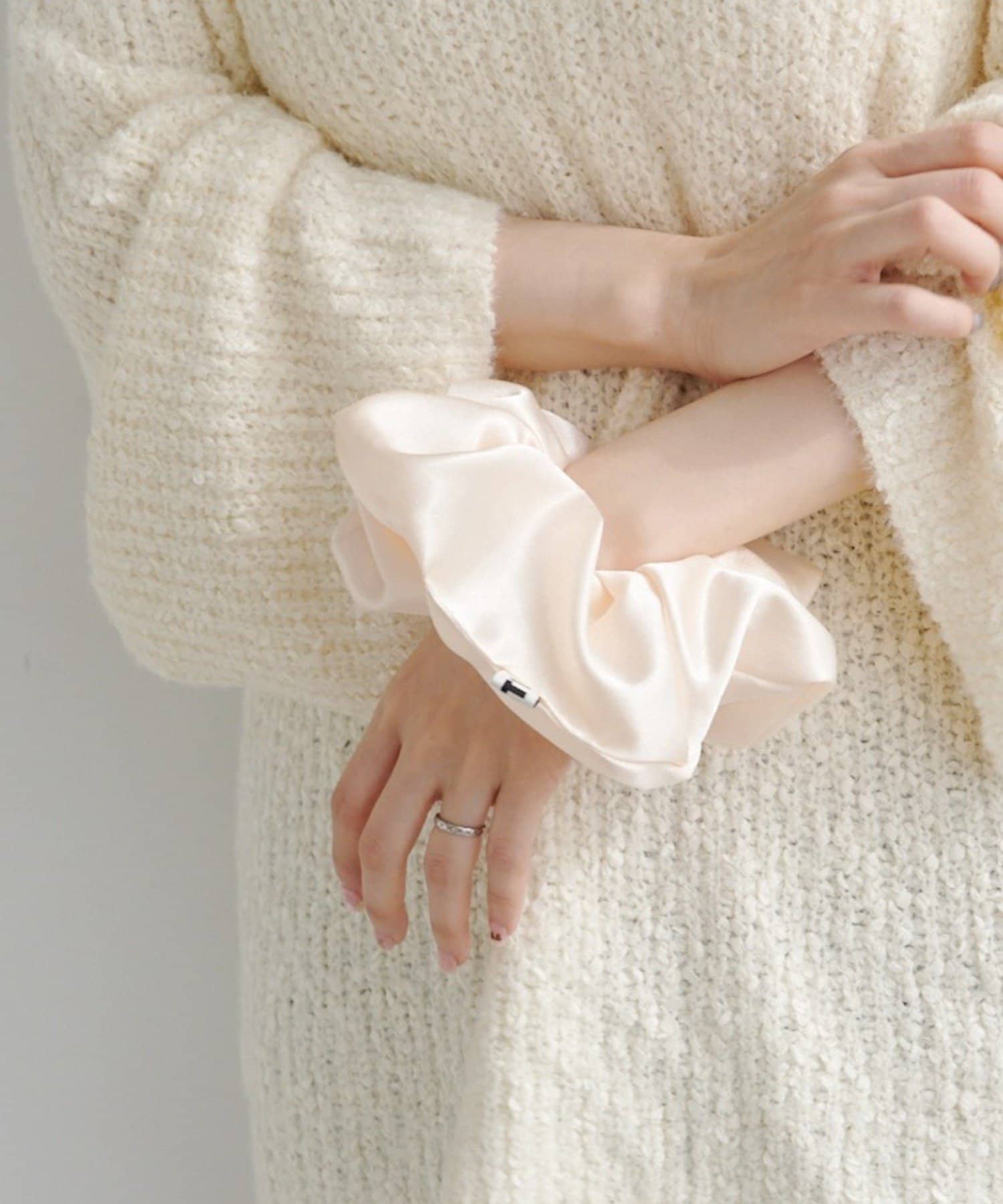 Kastane(カスタネ) 【fiw.】サテンビッグシュシュ