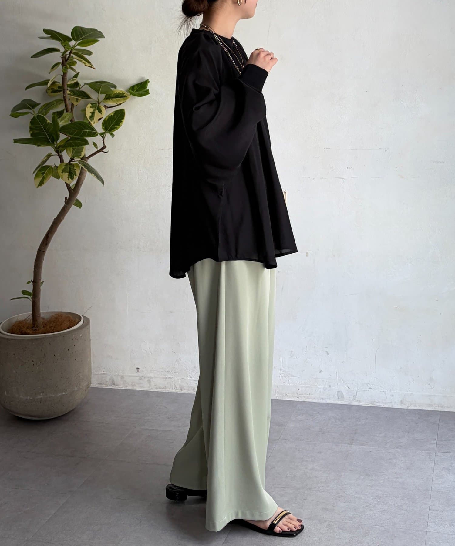 Chez toi(シェトワ) ラグランスタンドカラープルオーバー