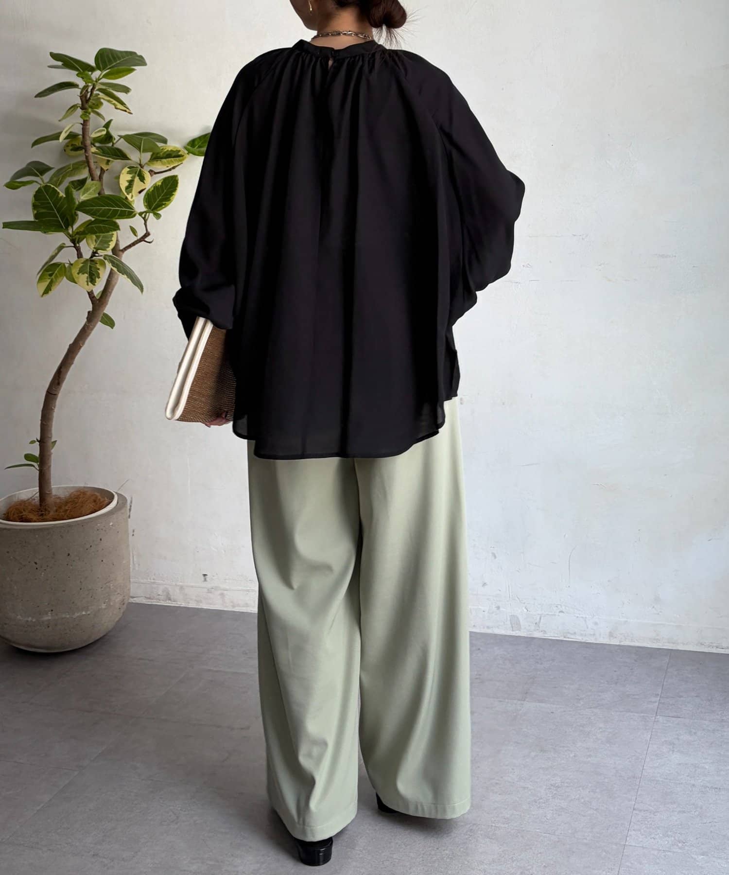 Chez toi(シェトワ) ラグランスタンドカラープルオーバー