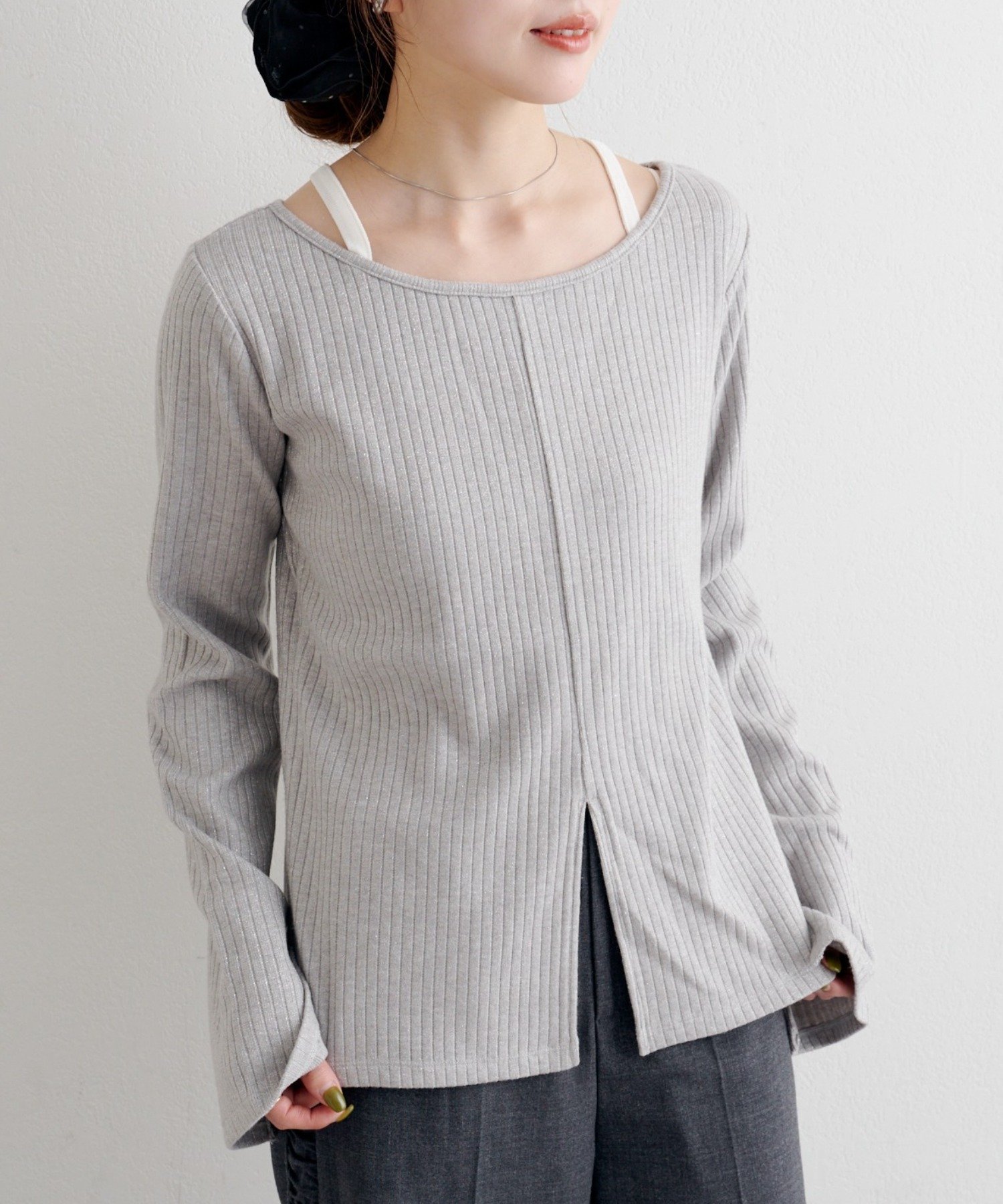 Kastane(カスタネ) B ラメリブスリットトップス