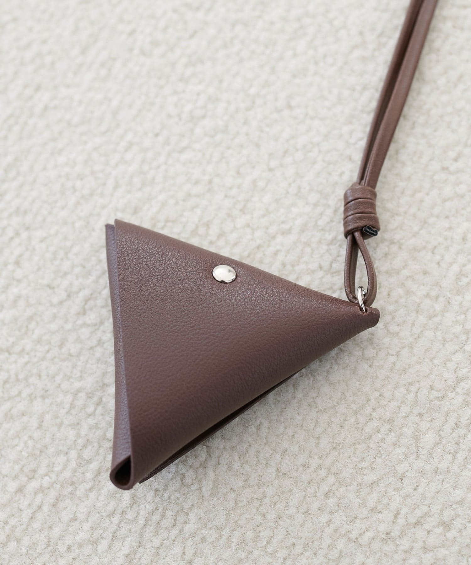 DISCOAT(ディスコート) 【Enlude】フェイクレザーネックポーチ