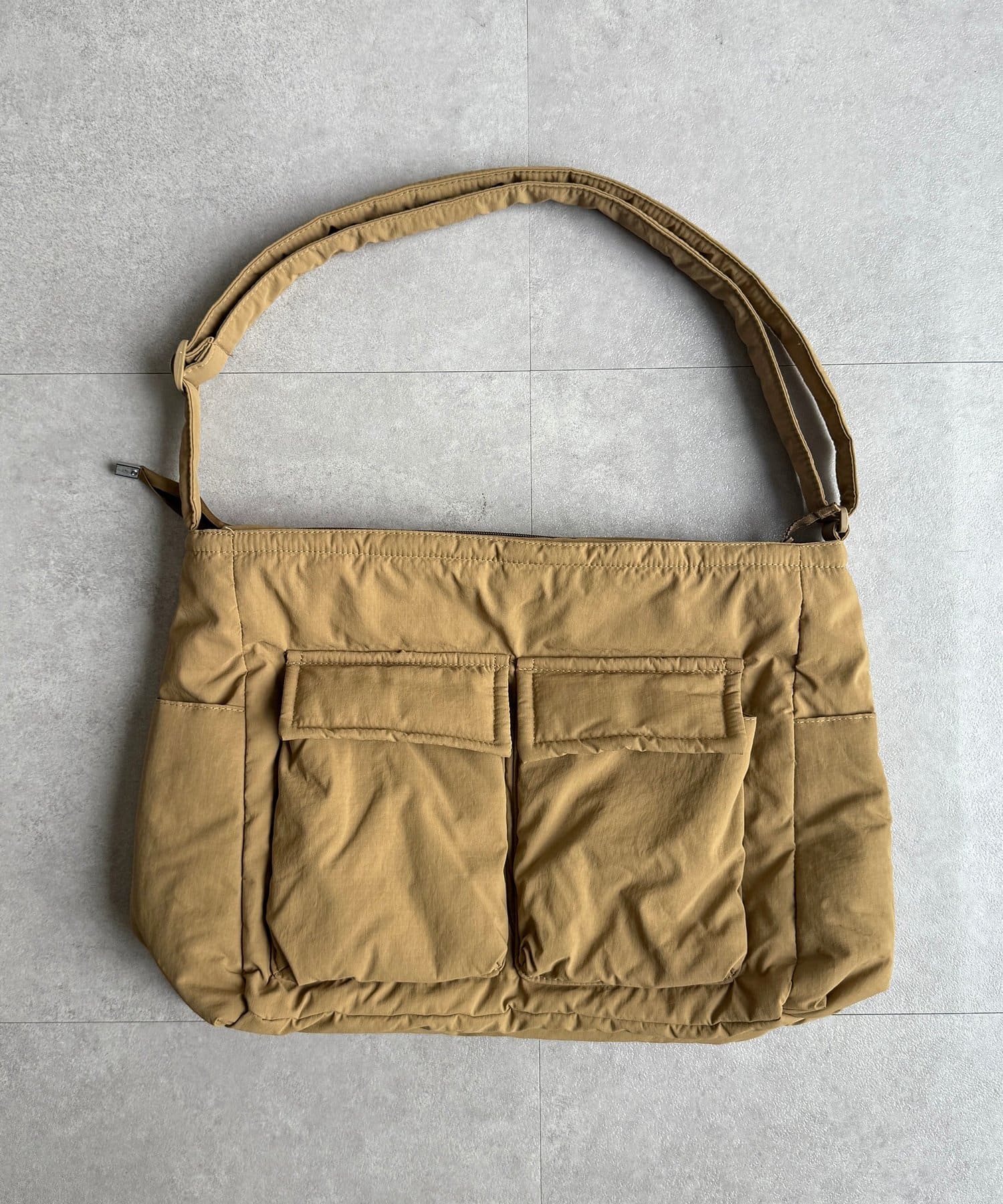 CPCM(シーピーシーエム) パデットショルダーバッグ