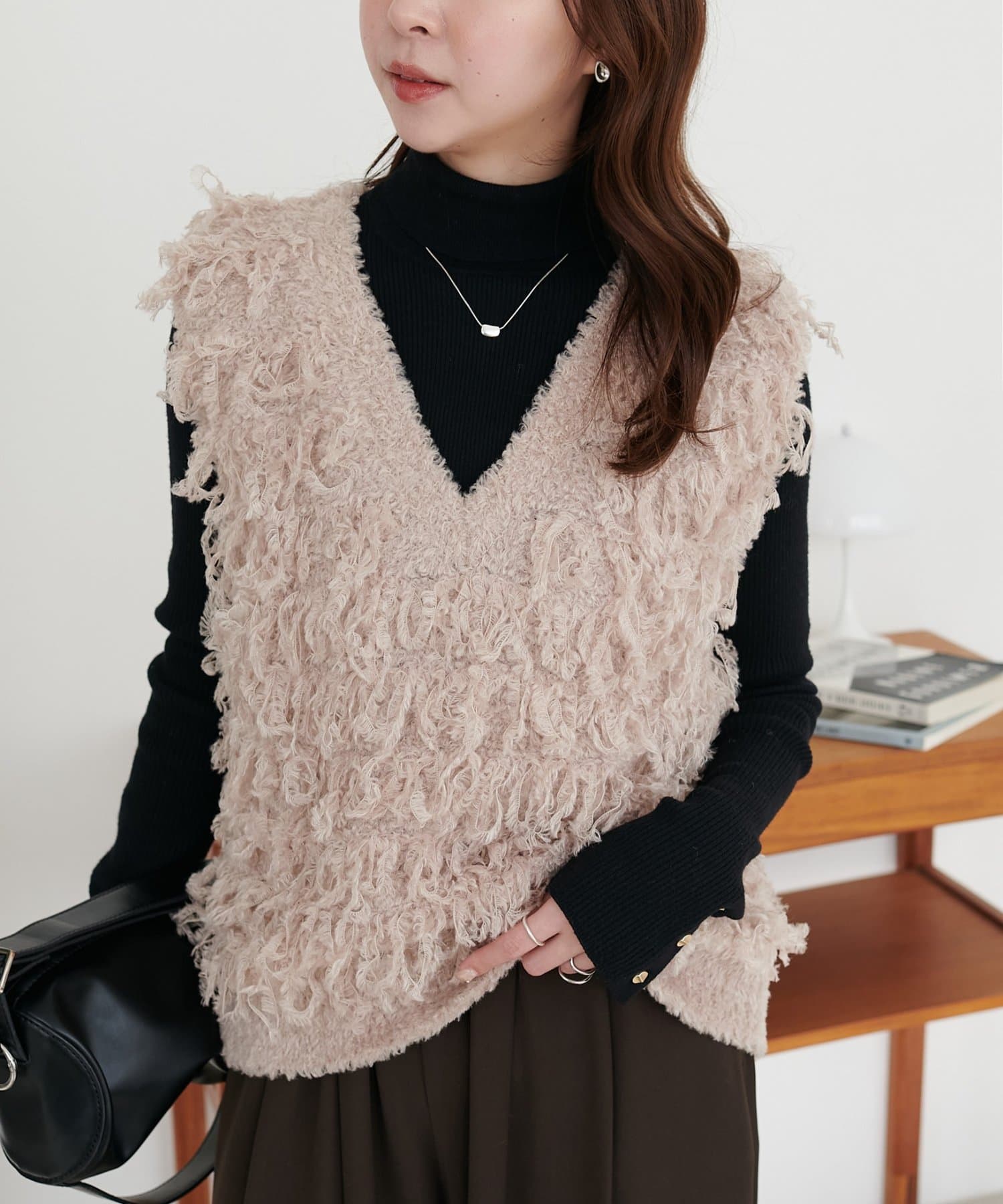 DISCOAT(ディスコート) フリンジVネックベスト