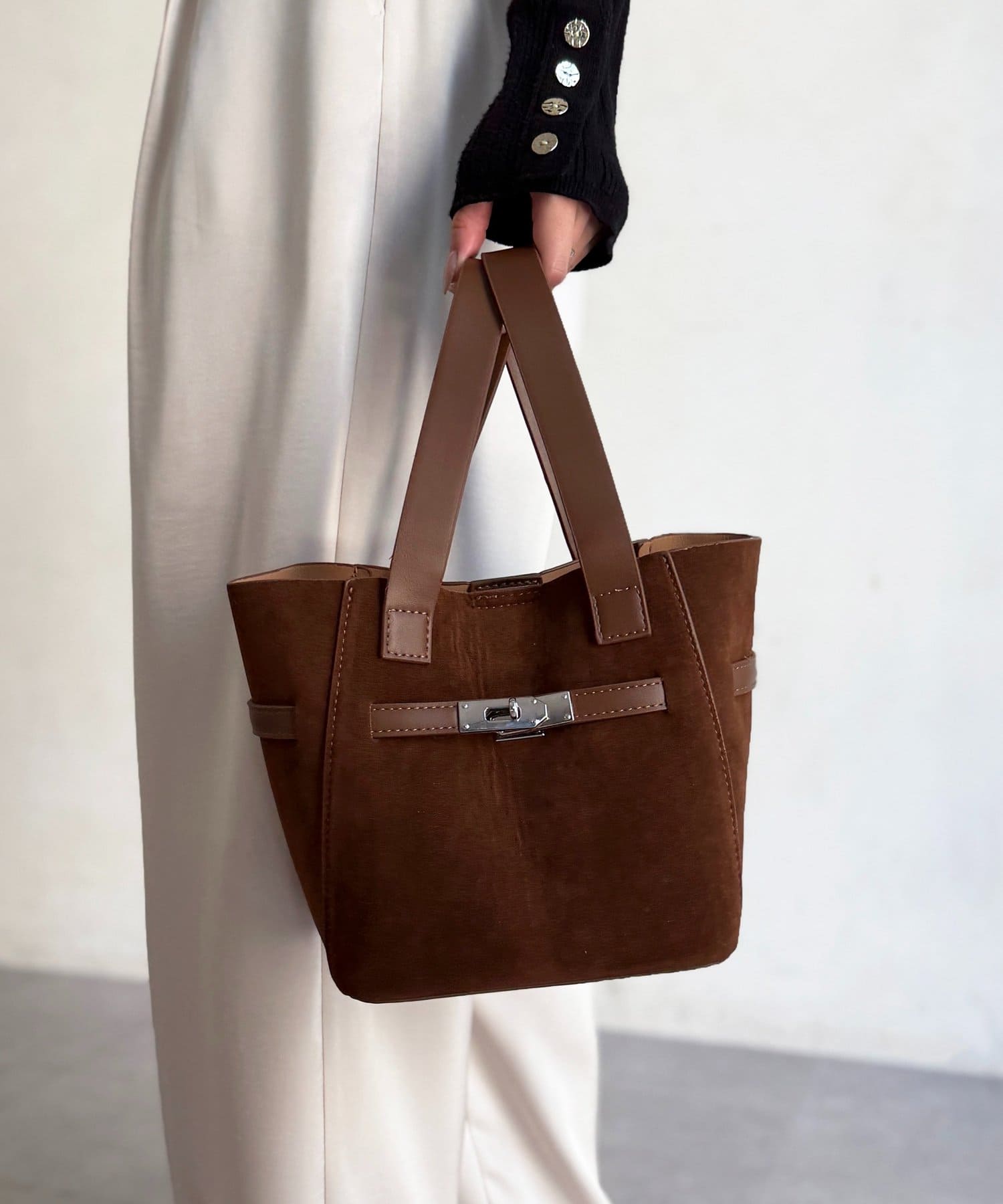 Chez toi(シェトワ) ポーチ付きビットバケツトート