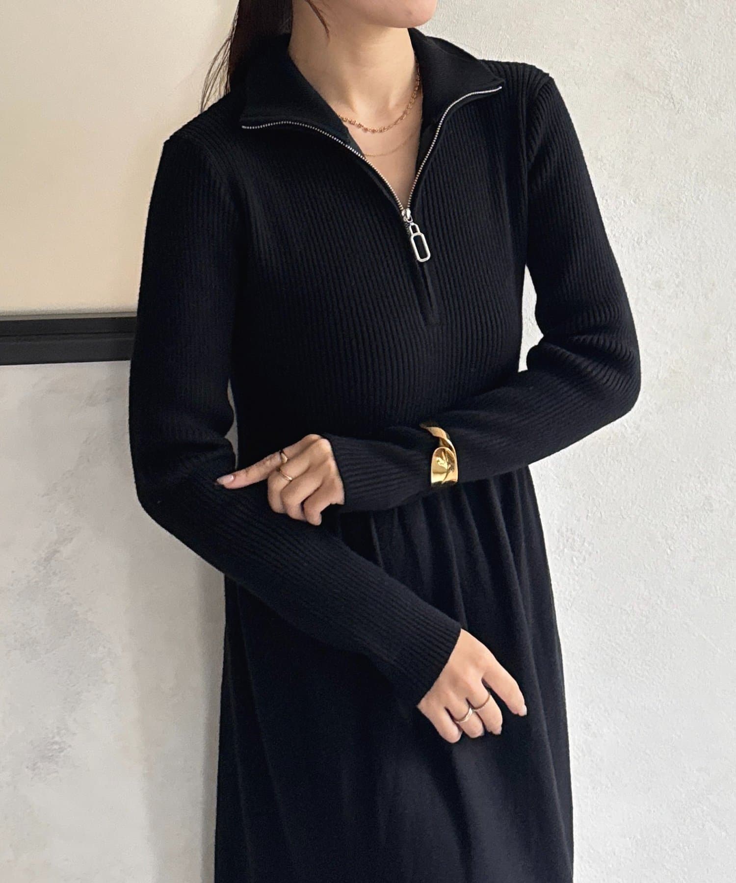 Thevon.(ゼヴォン) ハーフジップリブニットフレアワンピース