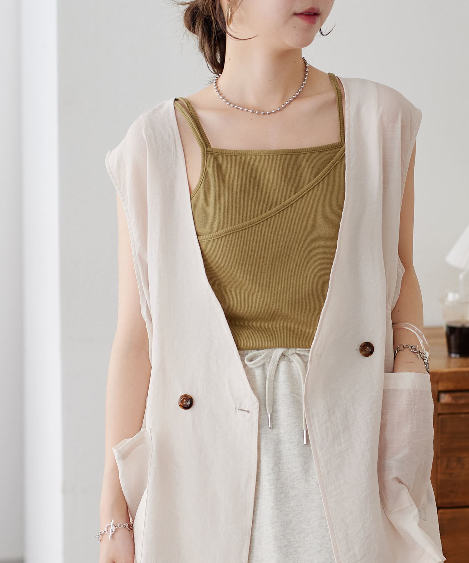 OUTLET(アウトレット) 【Discoat】カップ付レイヤードキャミソール