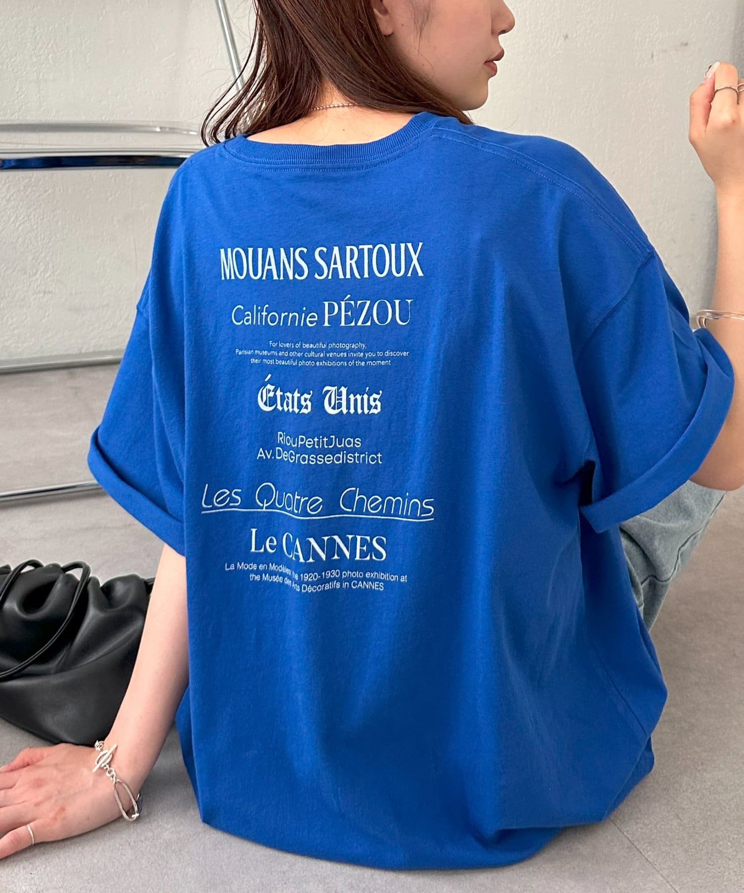 OUTLET(アウトレット) 【Discoat】【ユニセックス】ミックスフォントバックグラフィックTシャツ