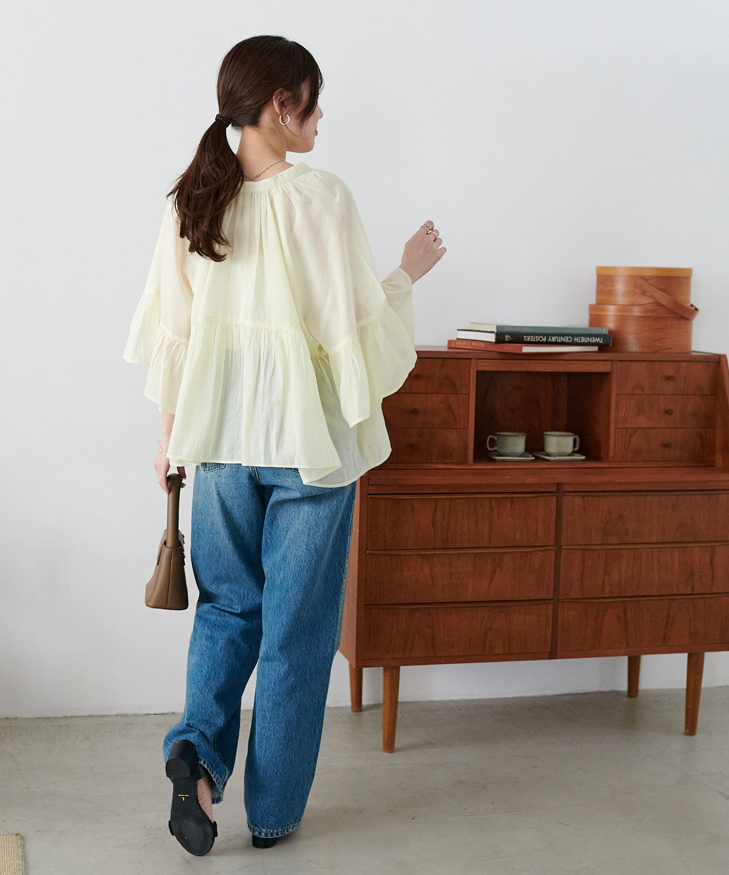 OUTLET(アウトレット) 【Discoat】袖フレアスキッパーブラウス