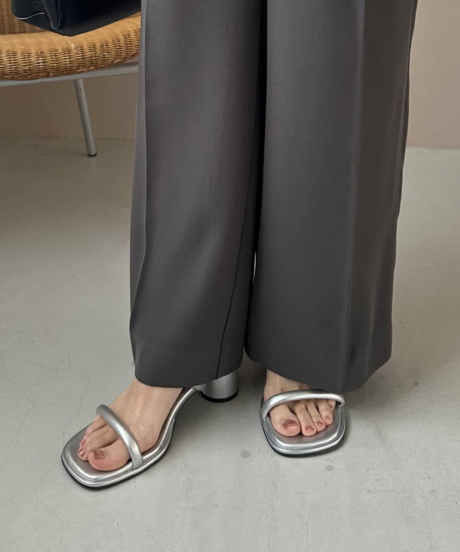 OUTLET(アウトレット) 【Discoat】パフィーラインサンダル