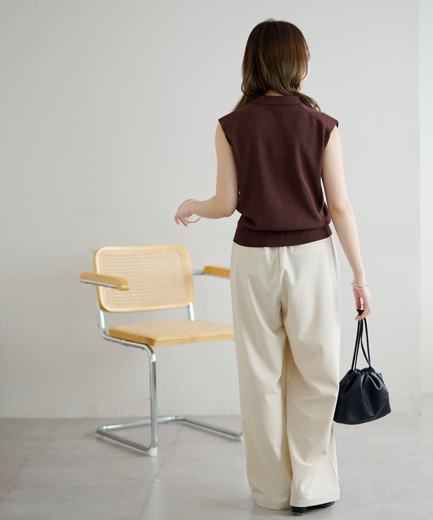 OUTLET(アウトレット) 【Discoat】サラモチ衿付き前開きノースリーブ