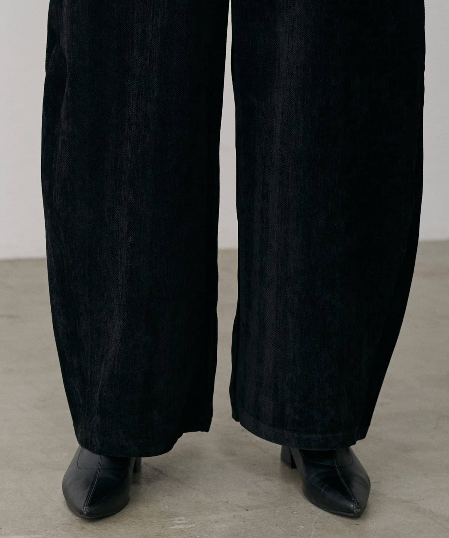 LARUTA(ラルータ) ベロア見えヘリンボーンカーブパンツ