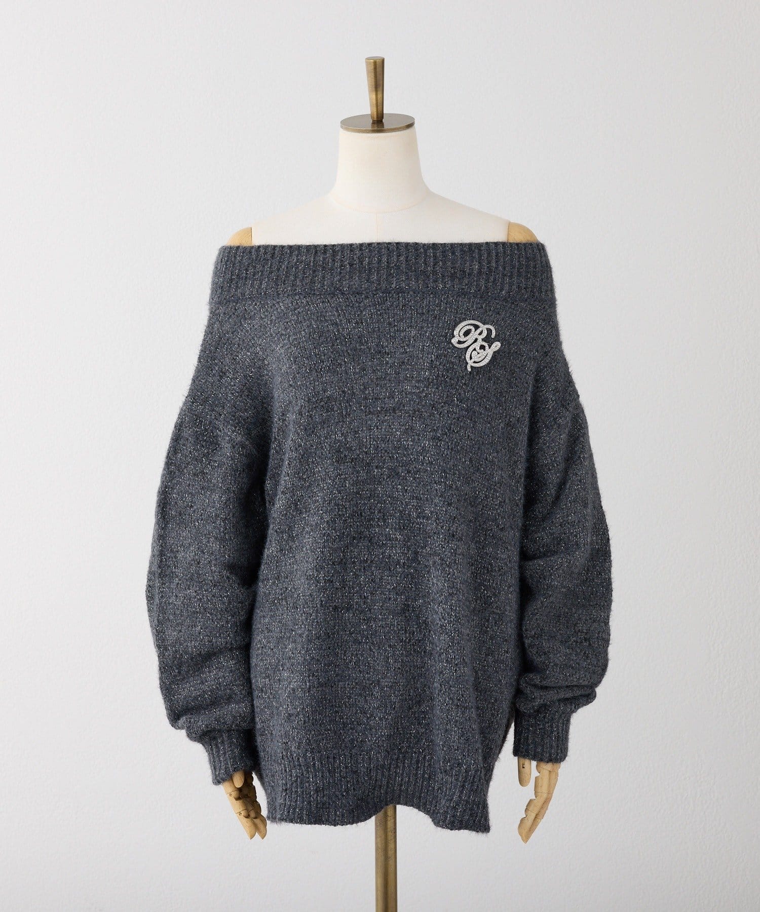 one after another NICE CLAUP(ワンアフターアナザー ナイスクラップ) ブローチ付きベロアモールミニニットワンピース