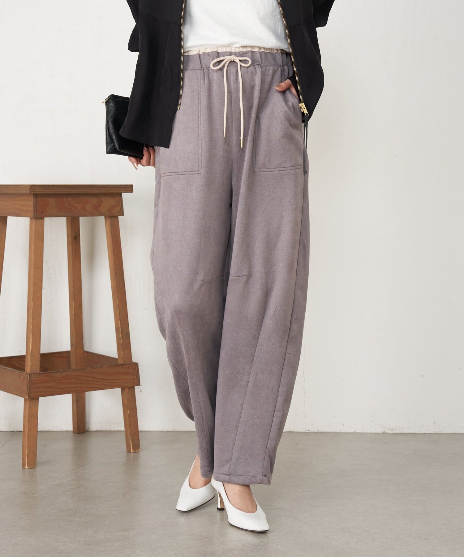 Jena　espace merveilleux(ジェナ　エスパスメルヴェイユ) レイヤード風スエードカーブパンツ