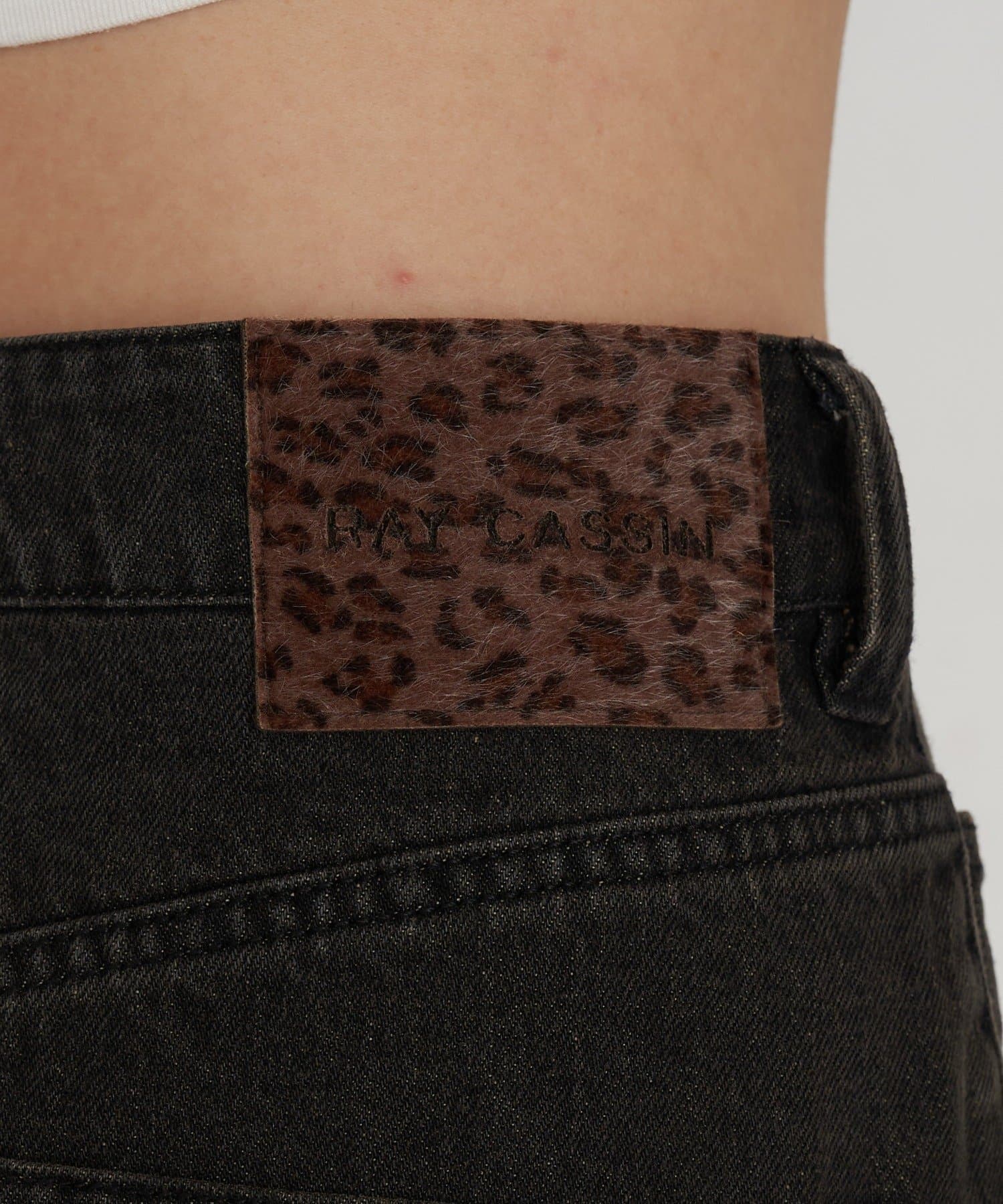 RAY CASSIN(レイカズン) バレルレッグデニムパンツ