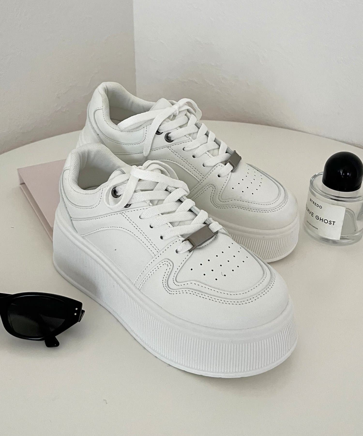 prose verse(プロズヴェール) プラットフォームスニーカー