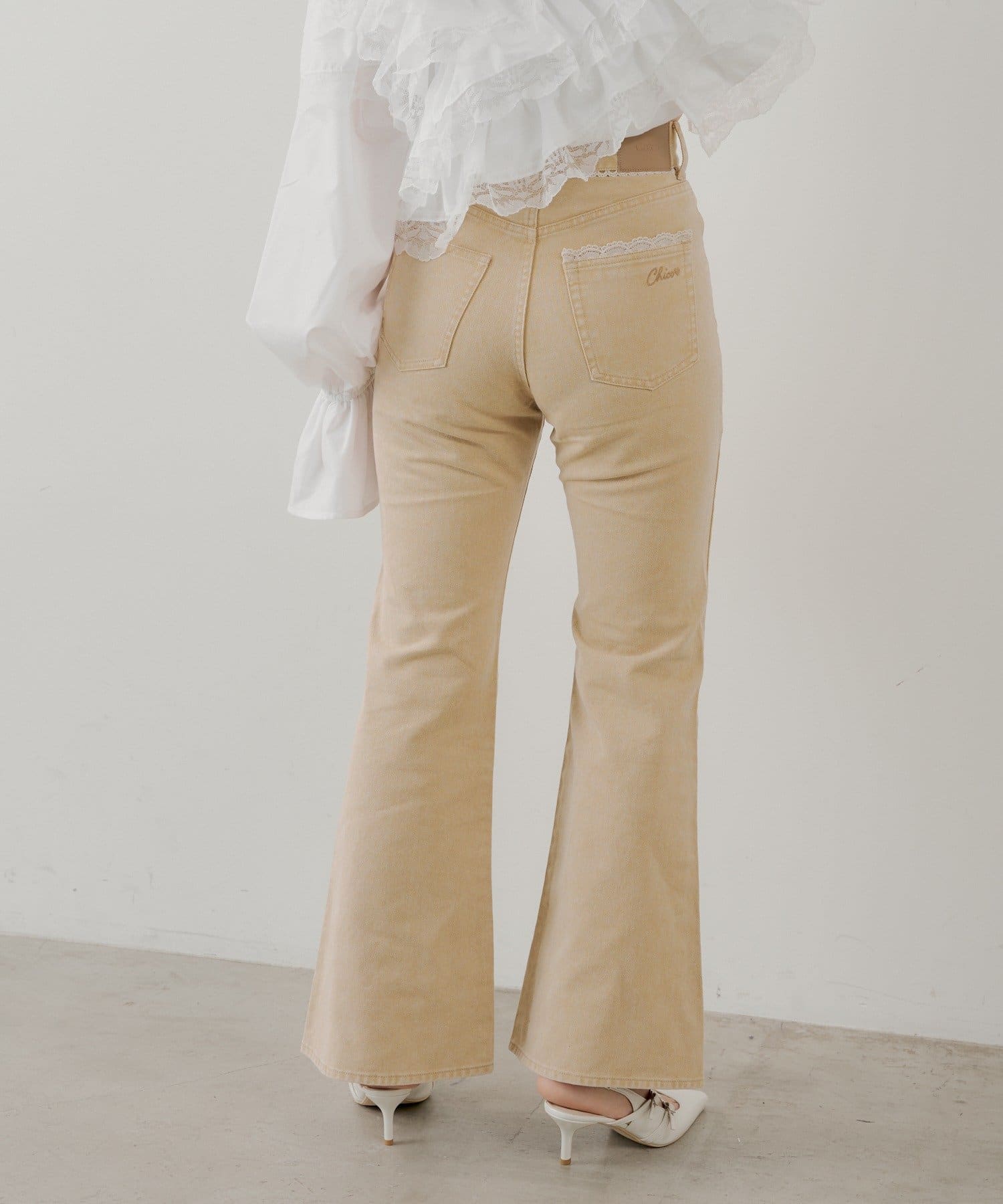 Chico(チコ) 【新色追加】レースデザインフレアデニム