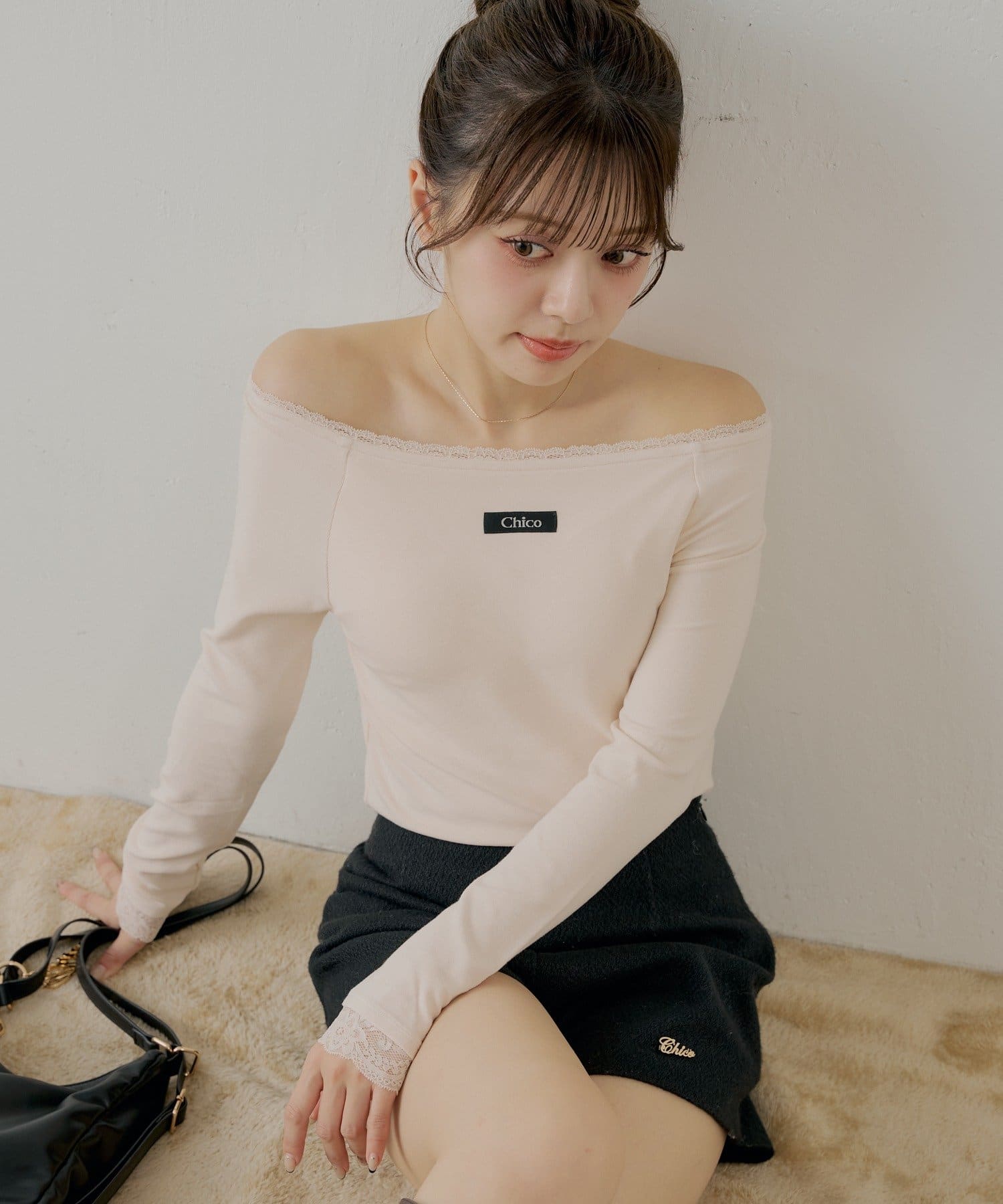 Chico(チコ) カップ付きレースコンパクトトップス