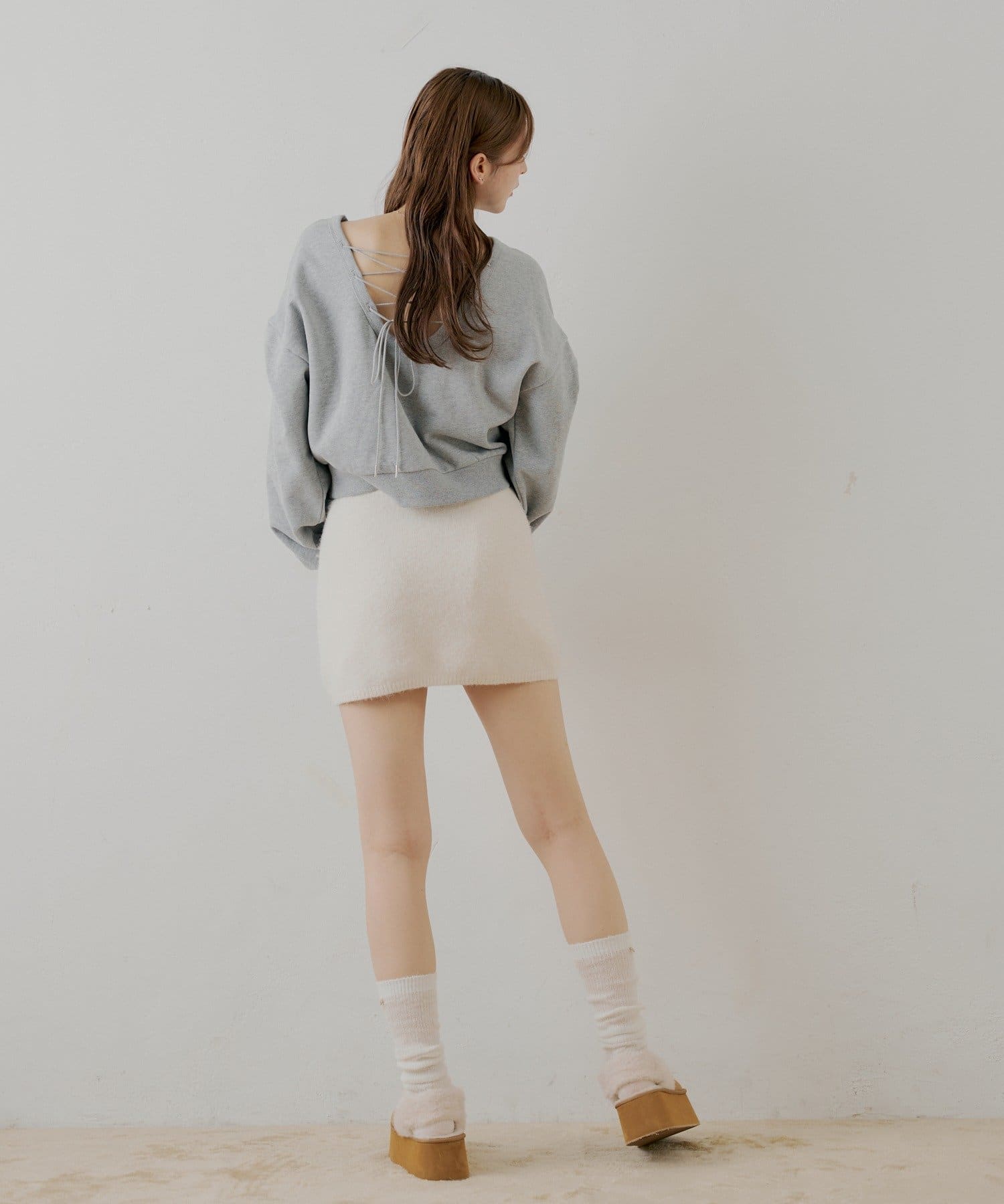 Chico(チコ) 【SALON by Chico】バックレースアップクルースウェット