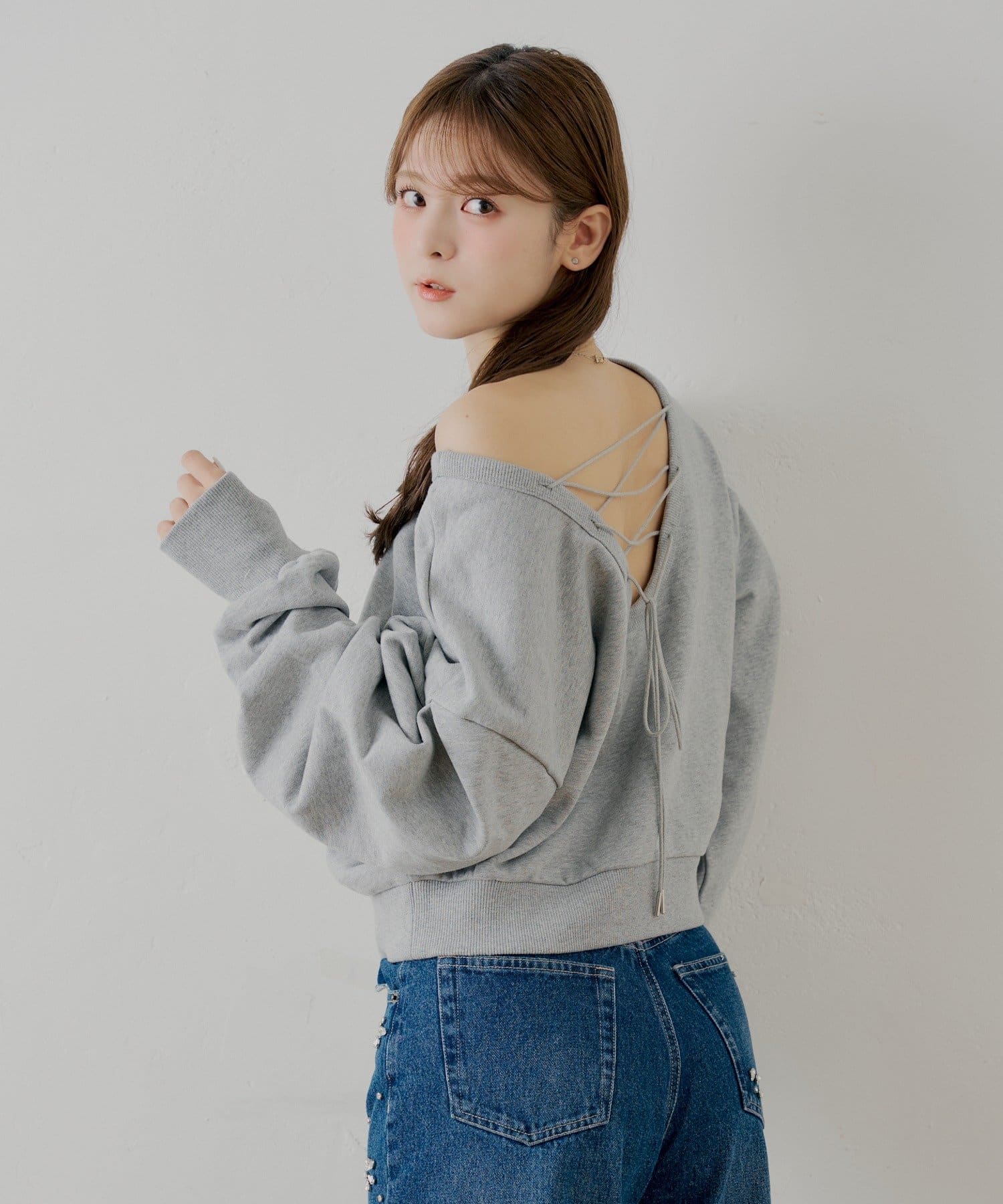 Chico(チコ) 【SALON by Chico】バックレースアップクルースウェット