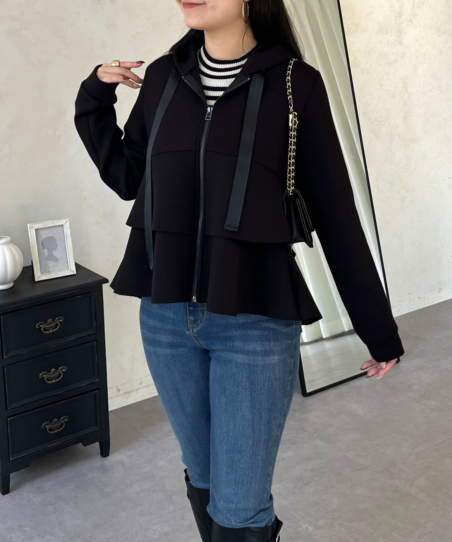 prose verse(プロズヴェール) ティアードフリルボンディングペプラムパーカー