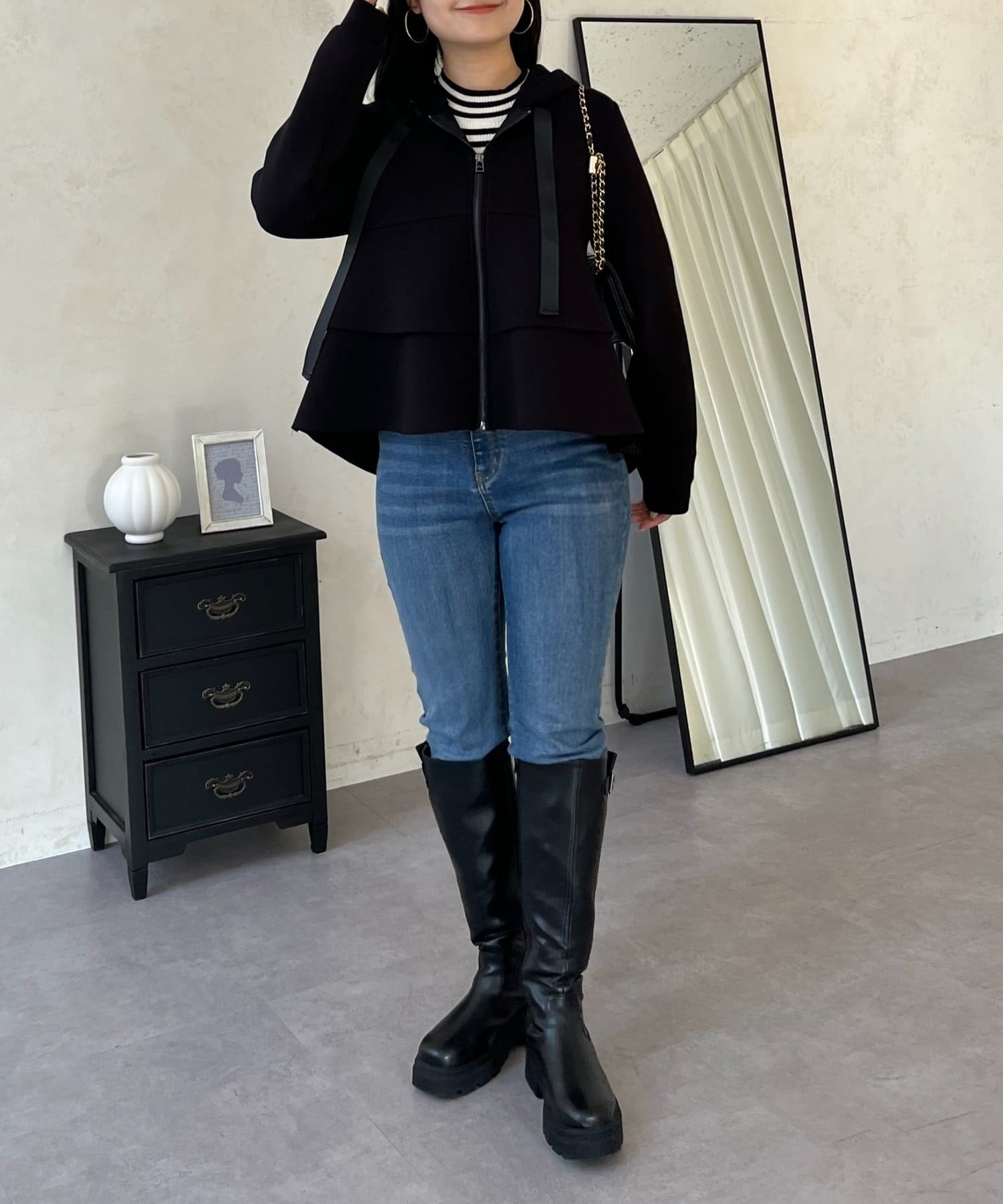 prose verse(プロズヴェール) ティアードフリルボンディングペプラムパーカー