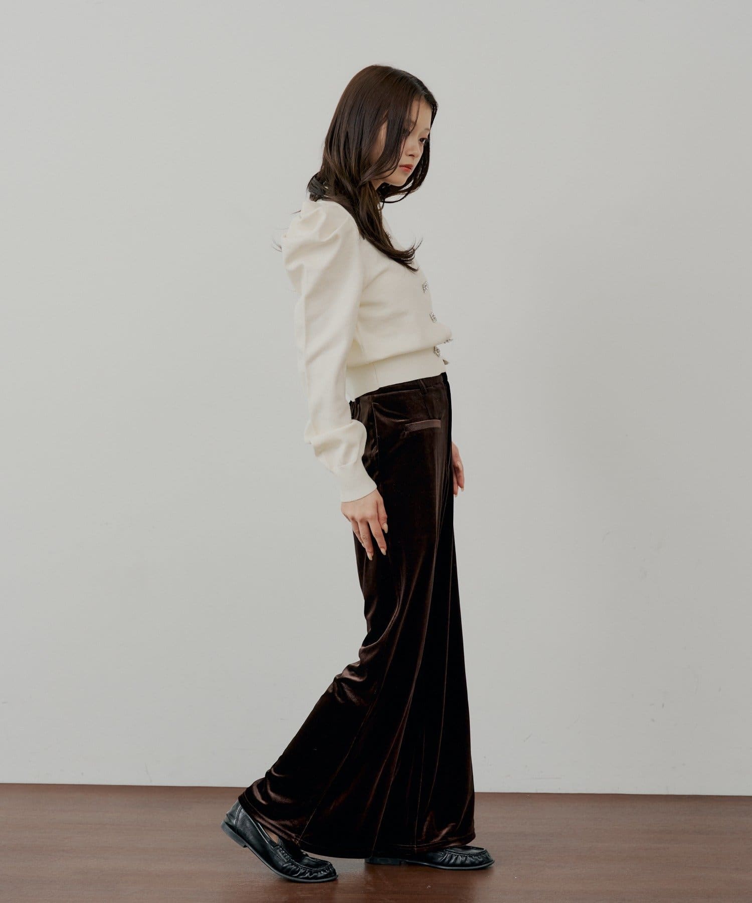 Chico(チコ) 【SALON by Chico】ビジューボタンパワショルデザインカーディガン