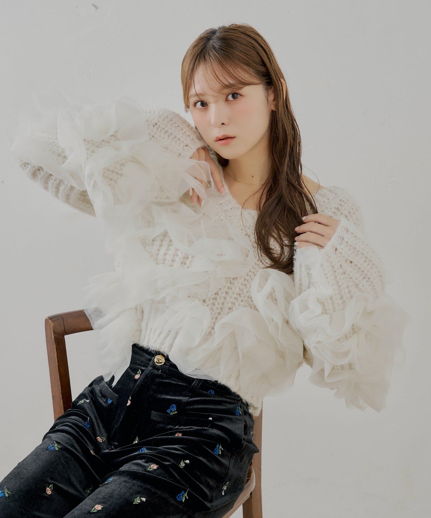 Chico(チコ) 【SALON by Chico】ランダムチュールドッキングニット