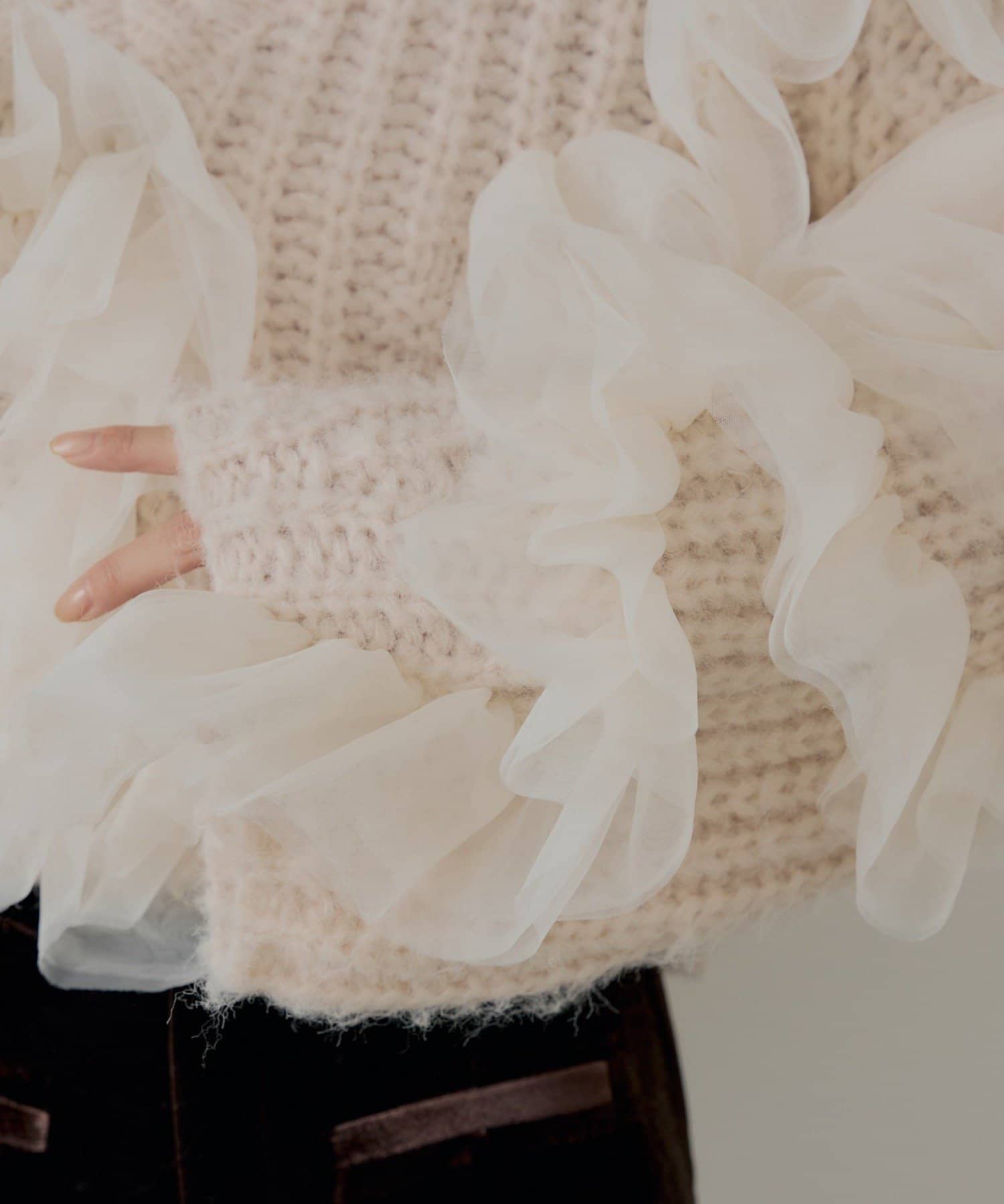 Chico(チコ) 【SALON by Chico】ランダムチュールドッキングニット