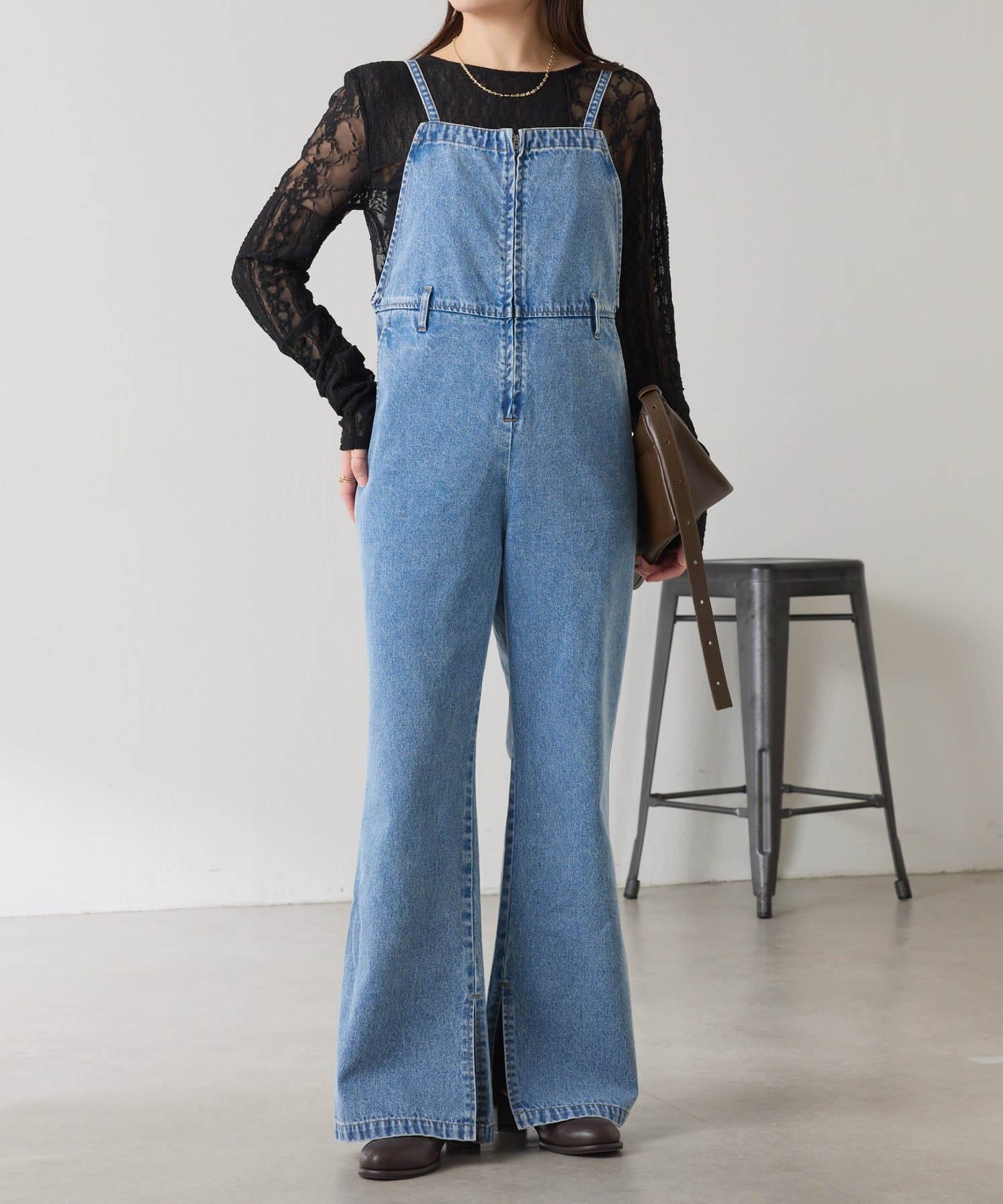 COLLAGE GALLARDAGALANTE(コラージュ ガリャルダガランテ) 【スタイルアップ】Q.anos フレアロンパース