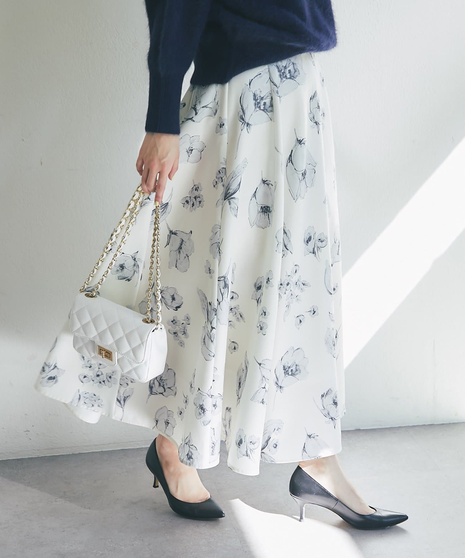 La boutique BonBon(ラブティックボンボン) 【お上品なお花柄】花柄プリントサーキュラースカート