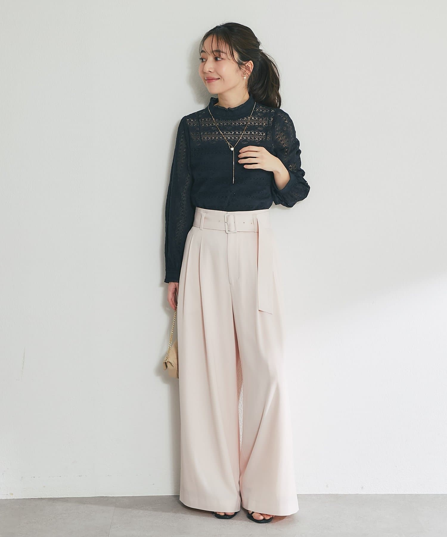 La boutique BonBon(ラブティックボンボン) 【着映えレース】レースブラウス