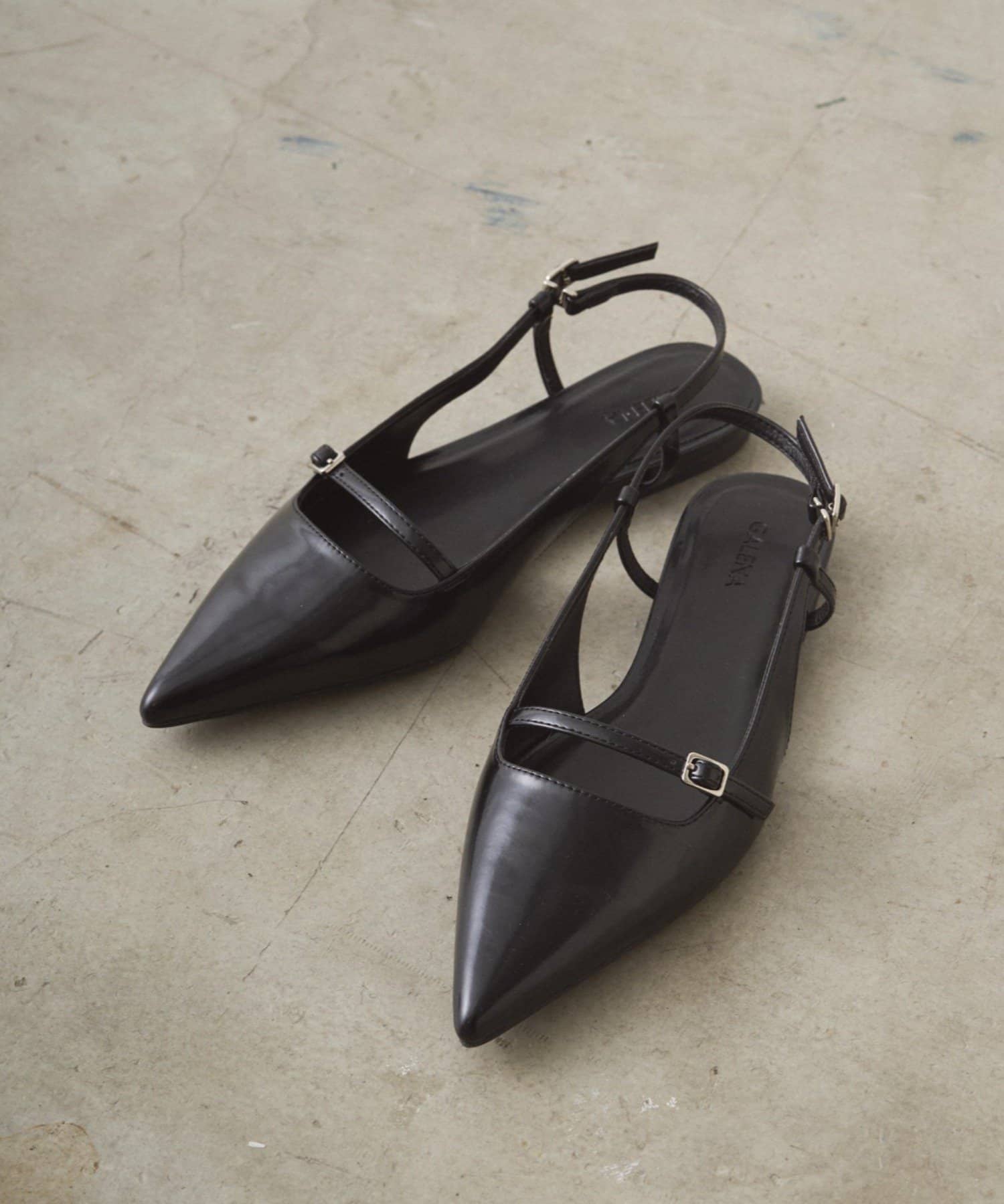 LOUNGEDRESS(ラウンジドレス) 【GALENA】ストラップポインテッドフラットパンプス