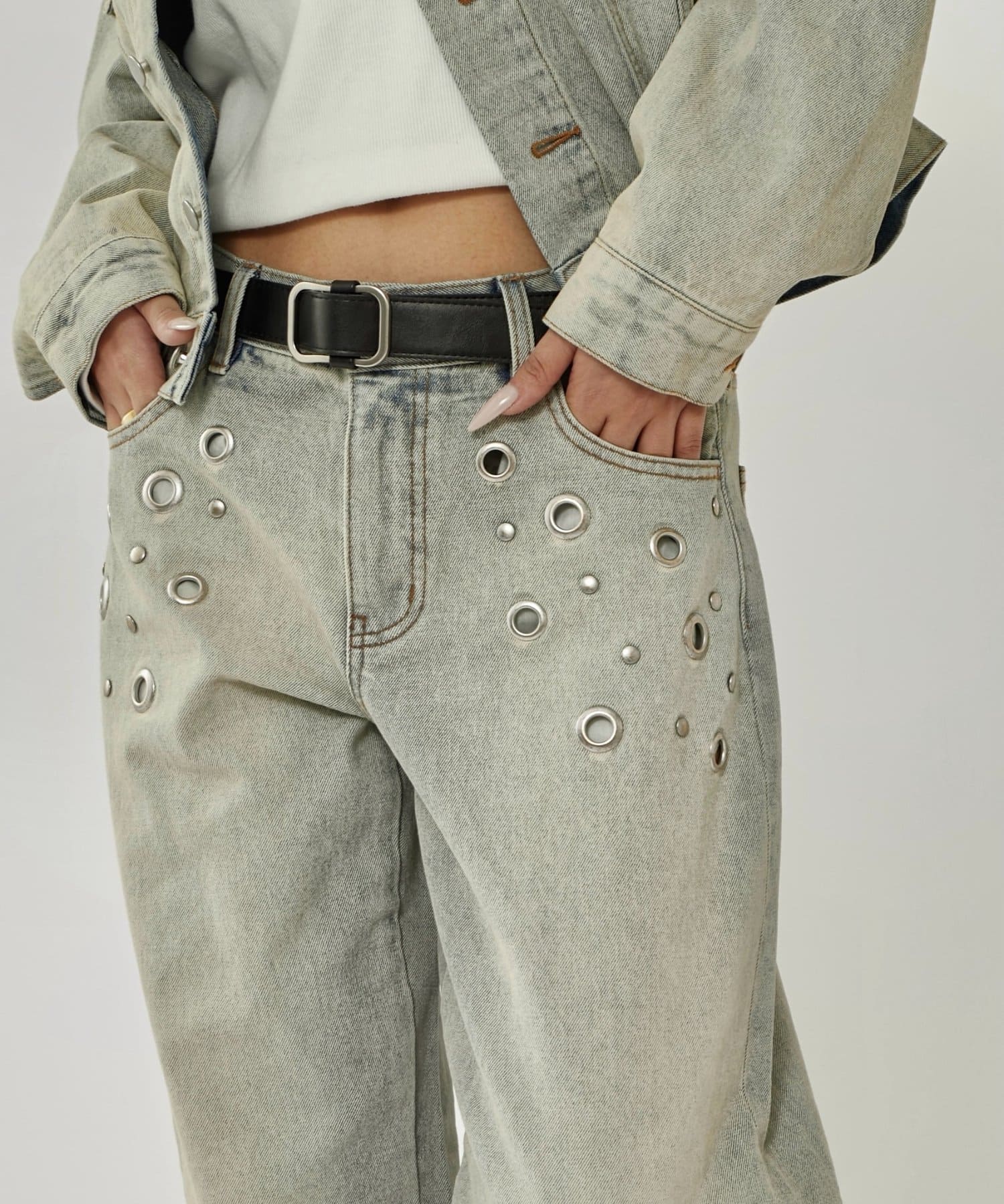 WHO’S WHO gallery(フーズフーギャラリー) ハトメローライズデニム