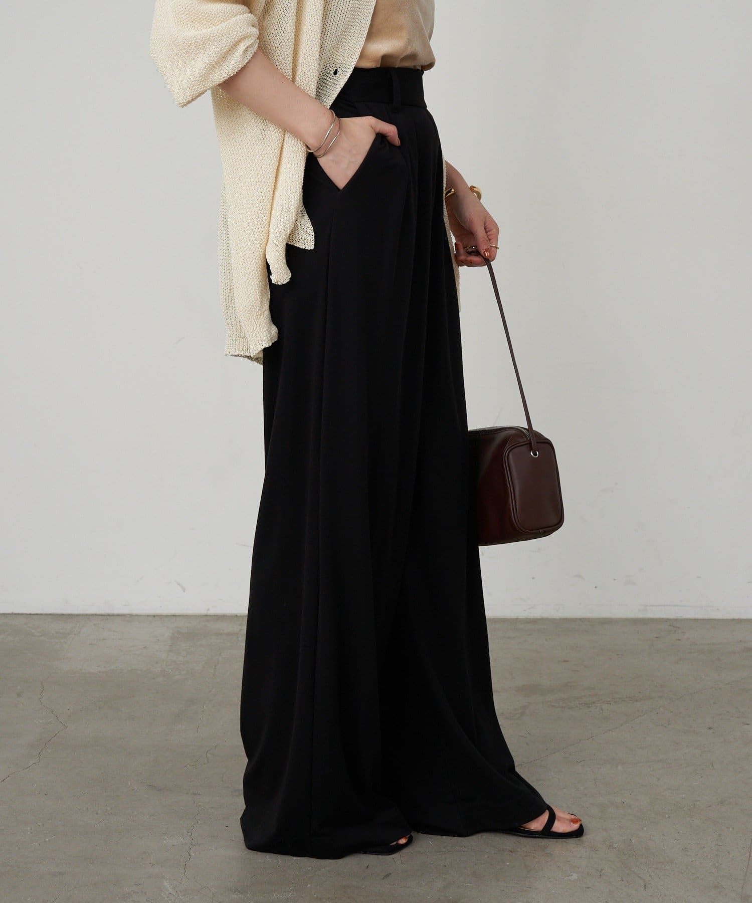 OUTLET(アウトレット) 【SHENERY】ハイウエストタックワイドパンツ