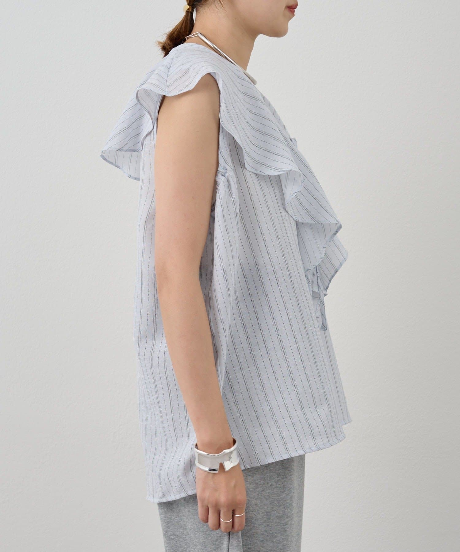 OUTLET(アウトレット) 【SHENERY】ストライプフリルカラーブラウス