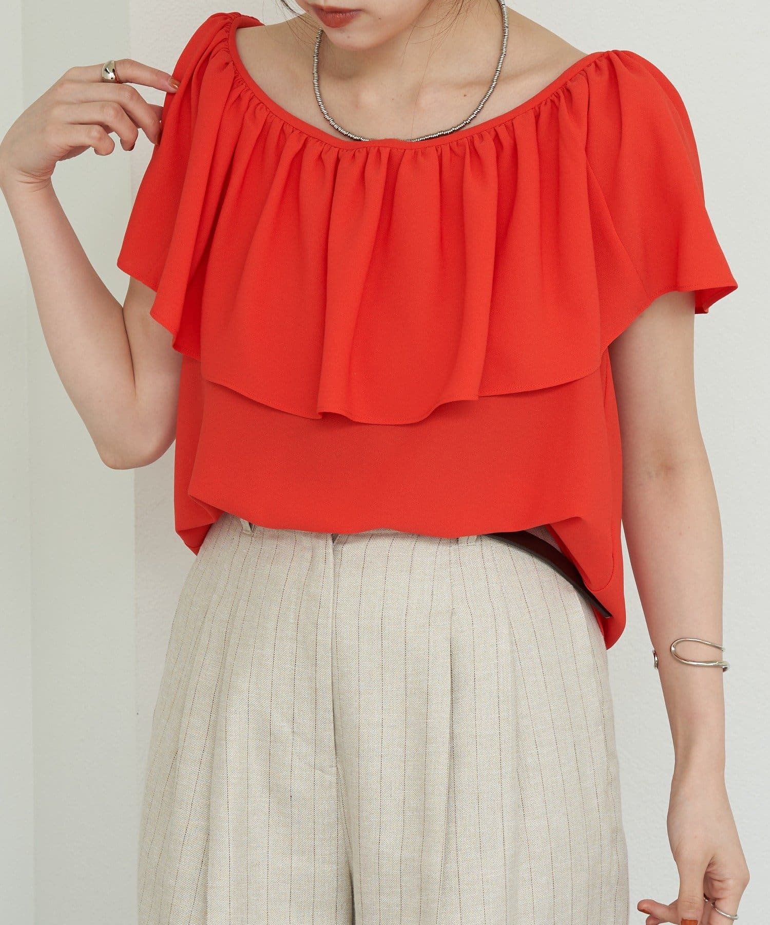 OUTLET(アウトレット) 【SHENERY】フリルノースリーブブラウス