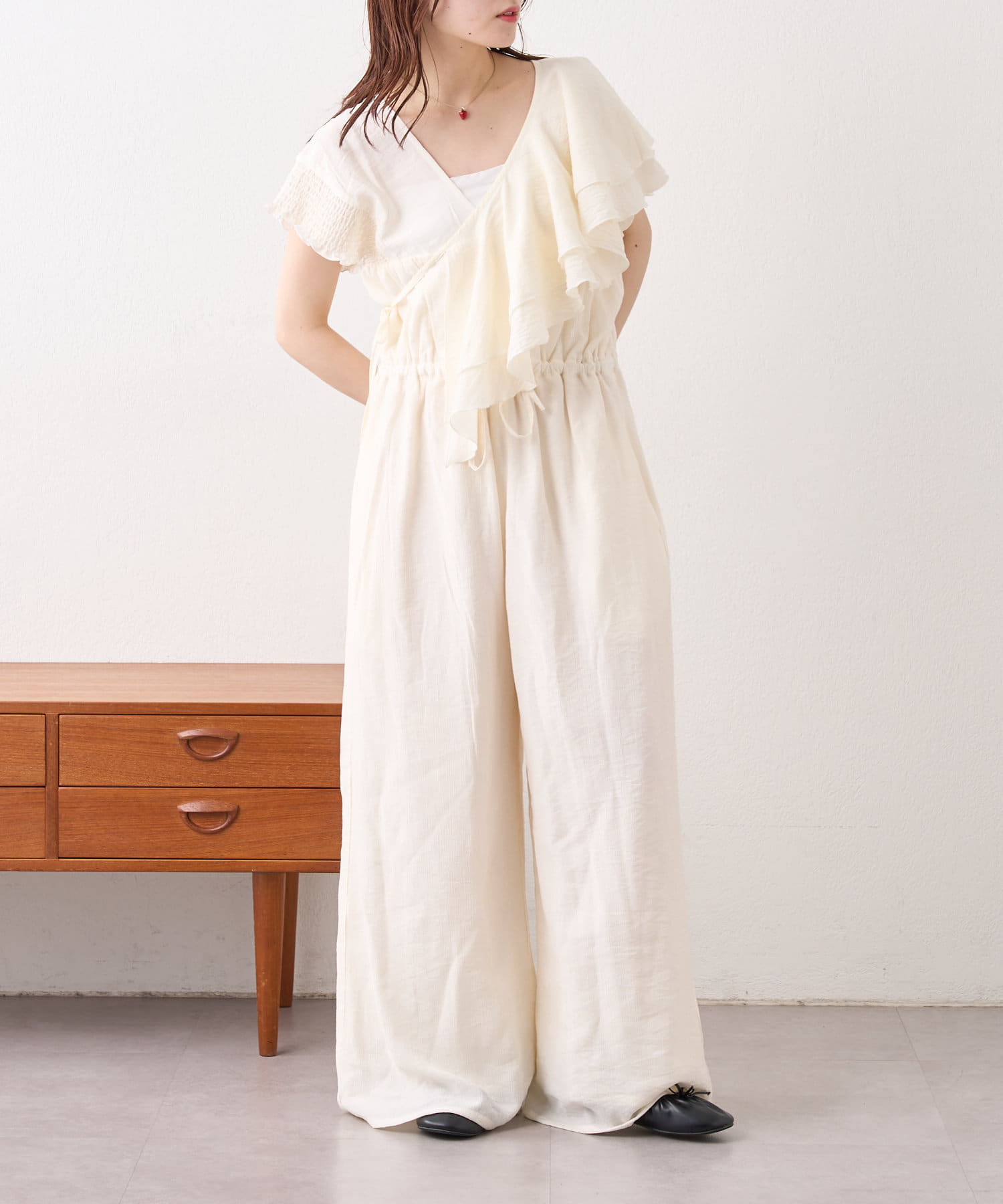 OUTLET(アウトレット) 【w closet】フリル衿付きオールインワン