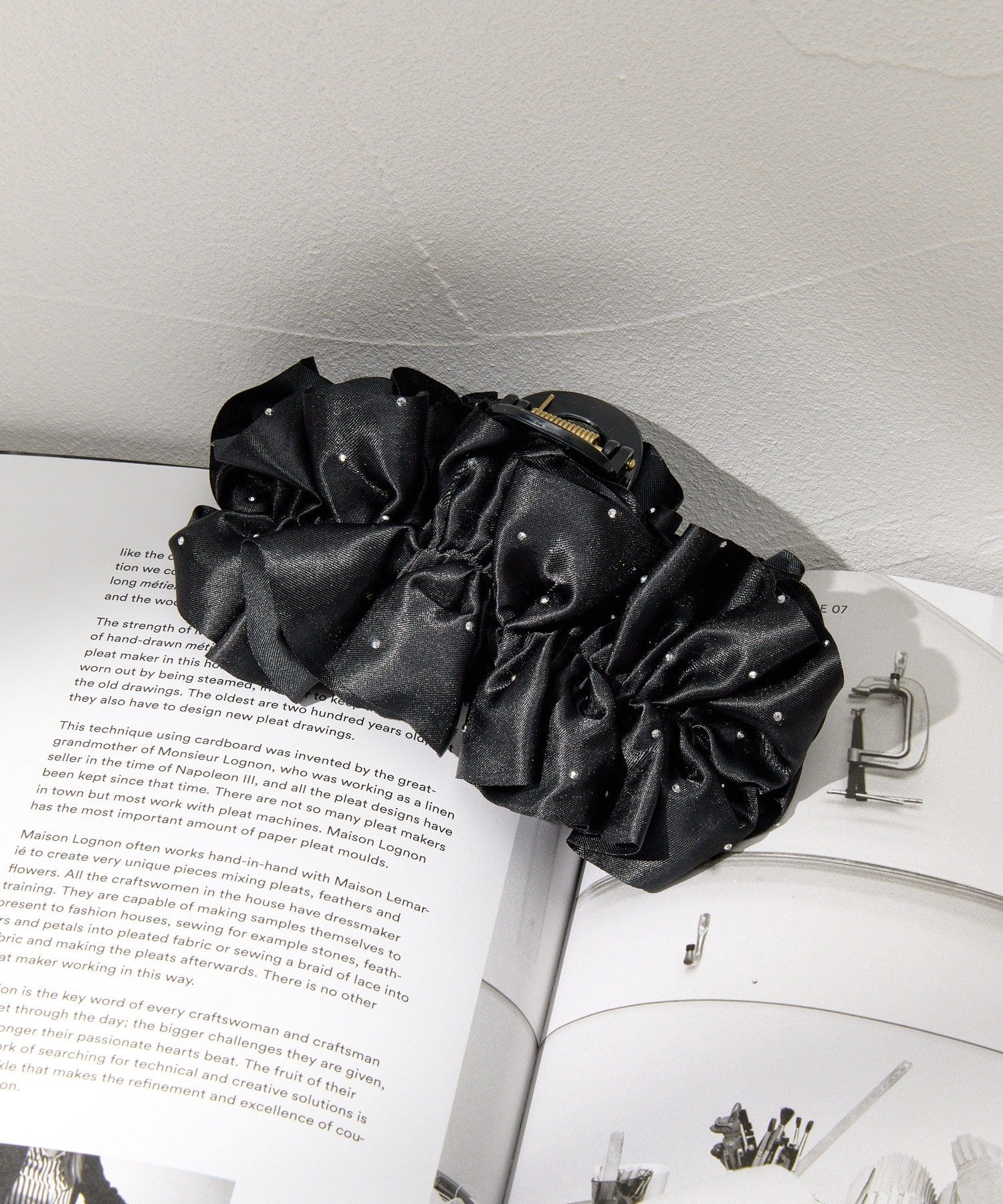 Lattice(ラティス) ビッグサテンフリルクリップ