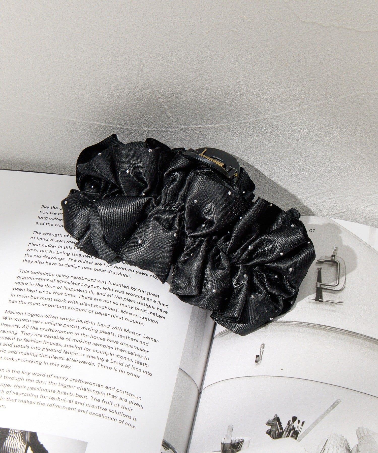 Lattice(ラティス) ビッグサテンフリルクリップ