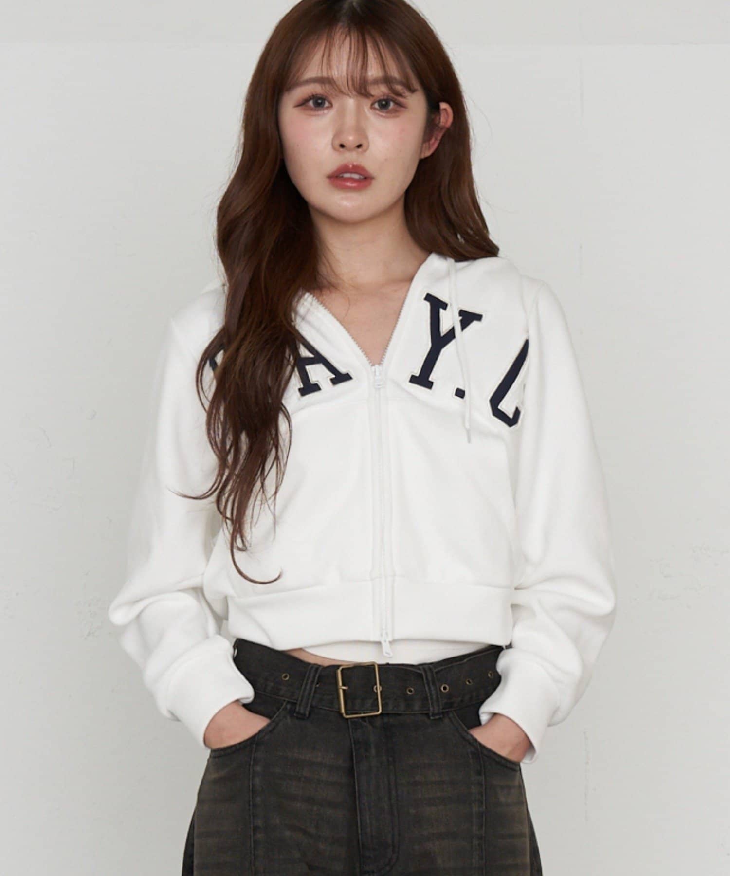 RAY CASSIN(レイカズン) ロゴフードパーカー