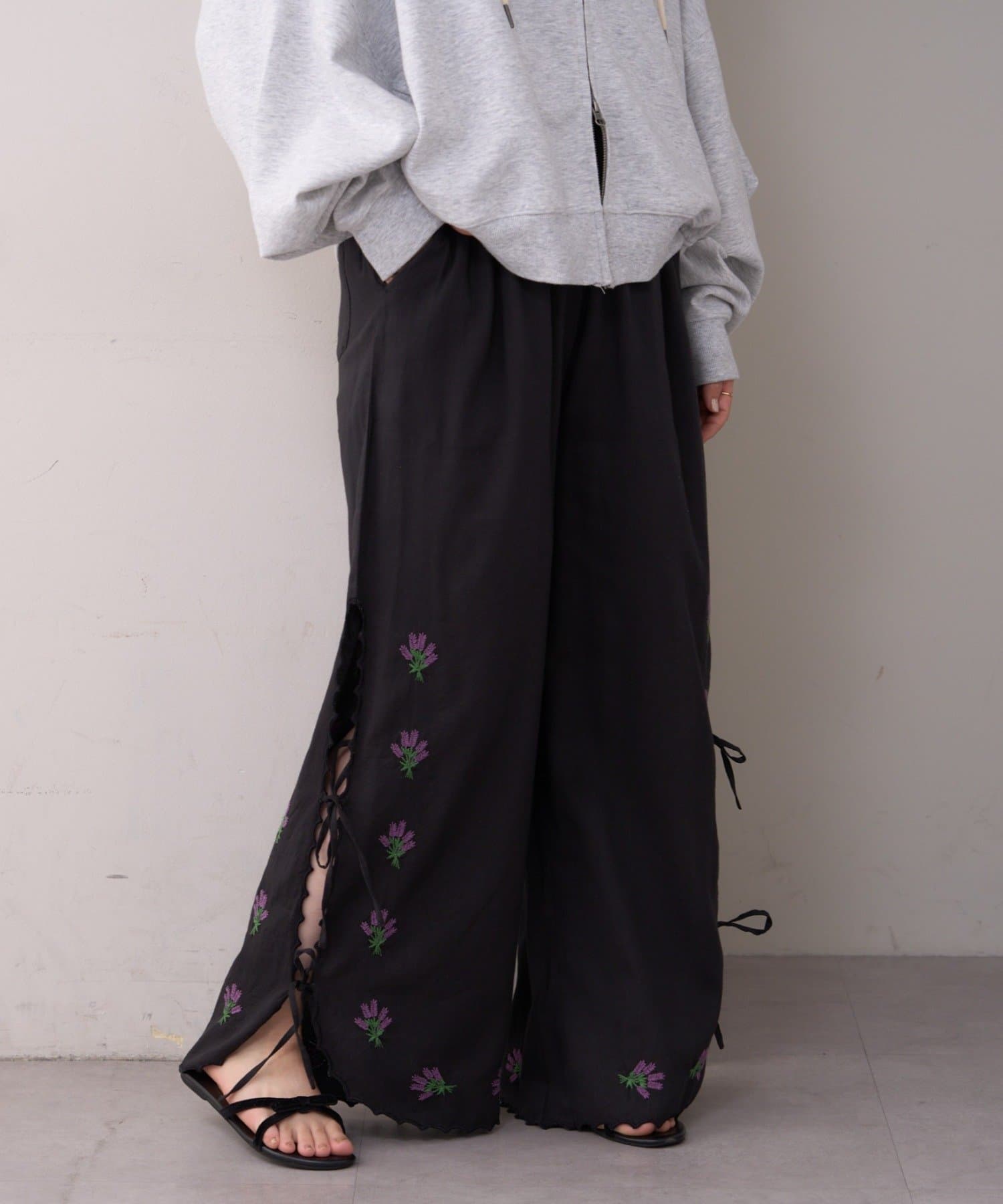 CIAOPANIC TYPY(チャオパニックティピー) 【willow】スカラップサイド刺繍パンツ