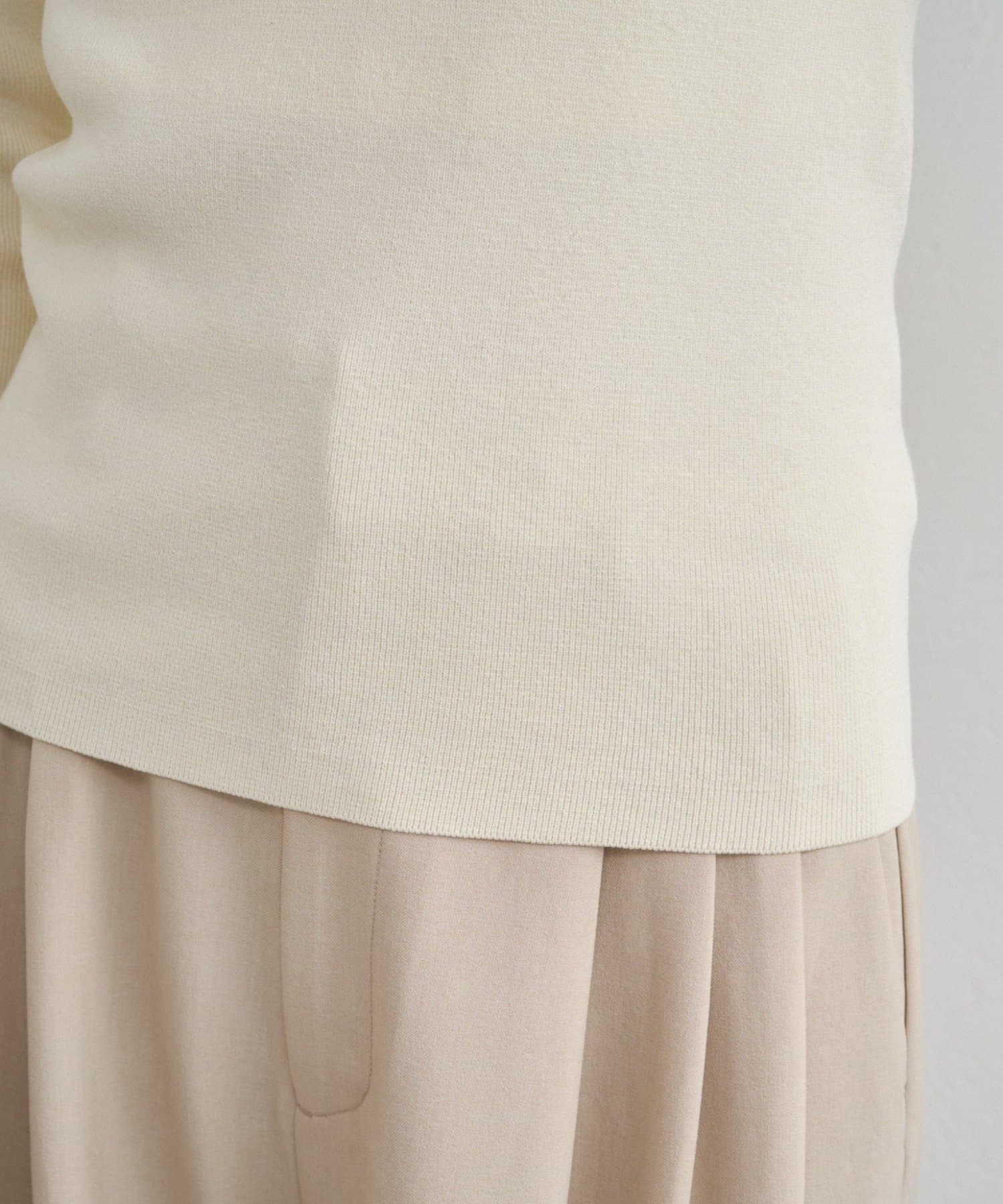 OUTLET(アウトレット) 【earthy_】スクエアネックニット