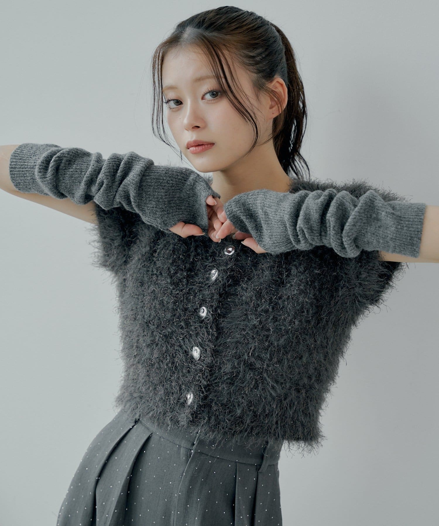 OUTLET(アウトレット) 【Chico】リブアームウォーマー付シャギー半袖ニット
