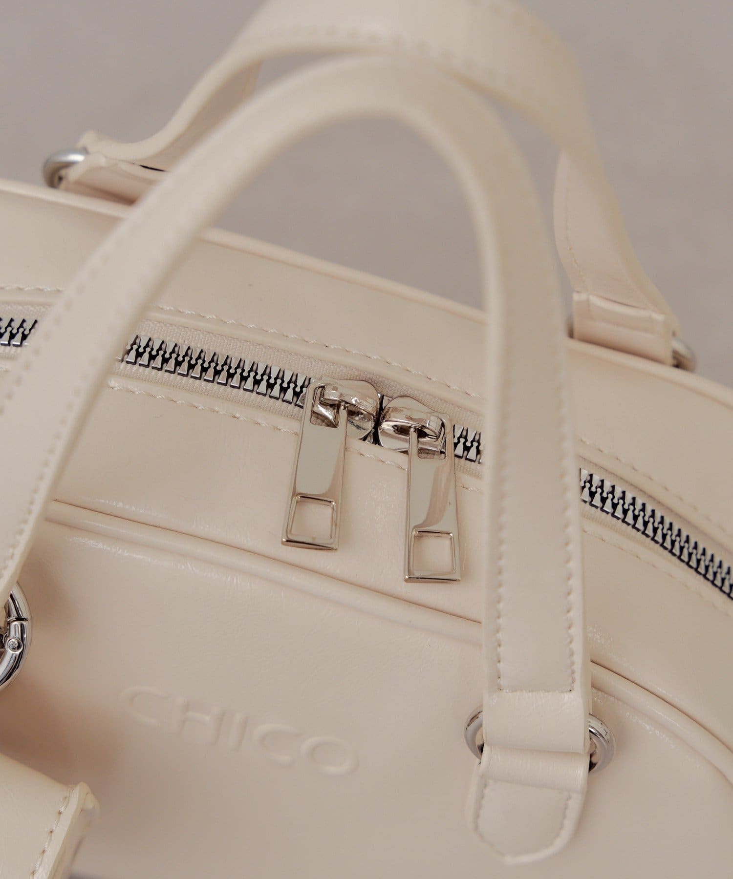 OUTLET(アウトレット) 【Chico】チャーム付ミニボストンバッグ