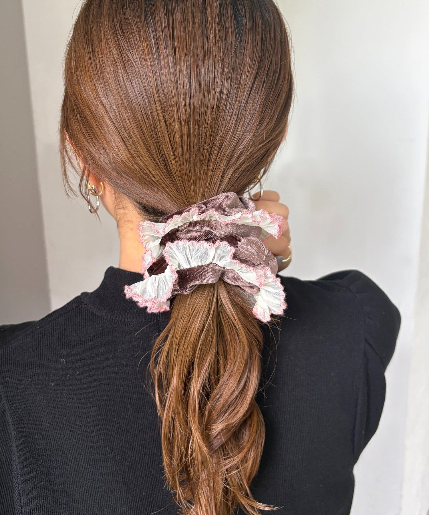 Lattice(ラティス) ベロアリボンフリルシュシュ