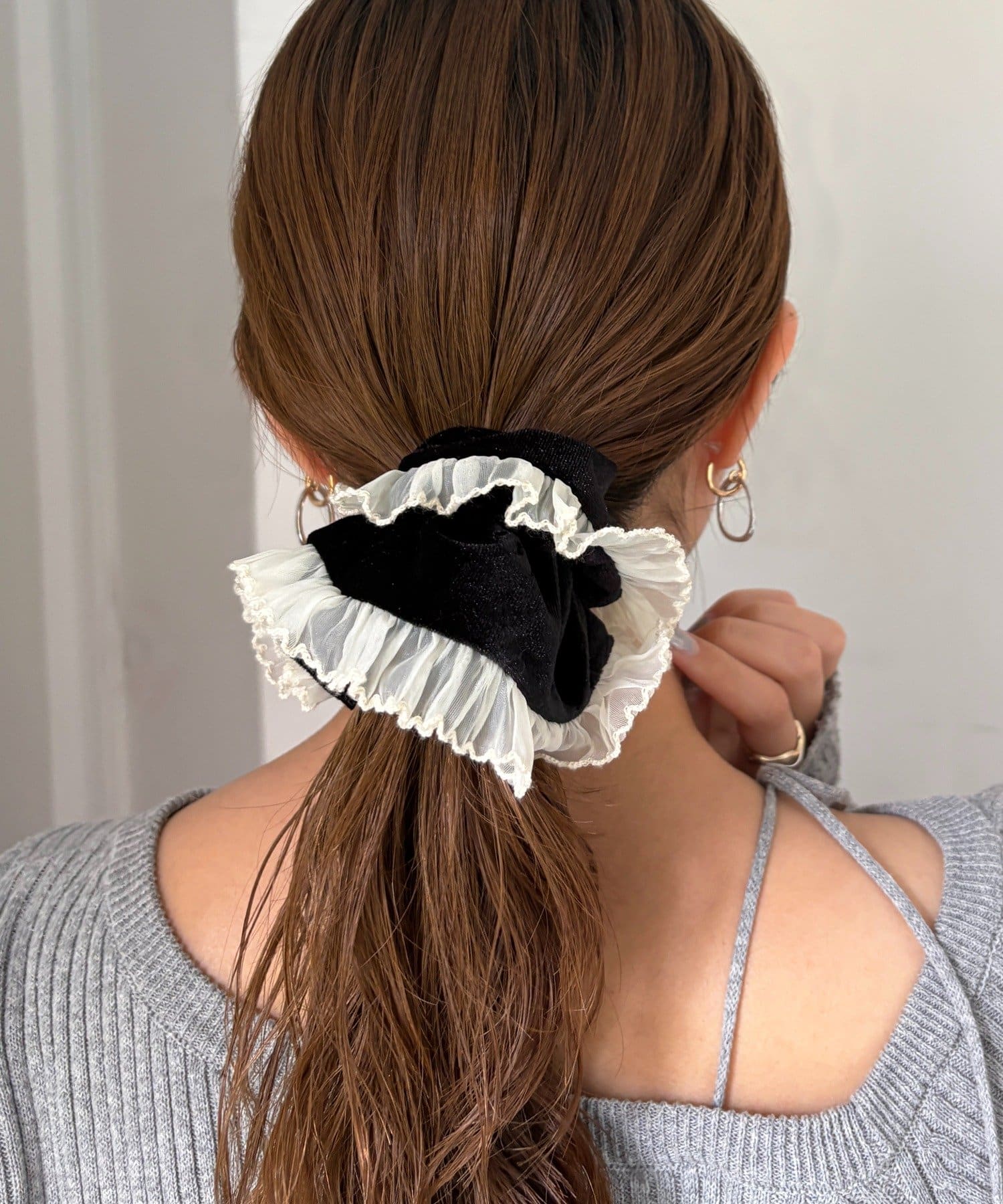 Lattice(ラティス) ベロアリボンフリルシュシュ