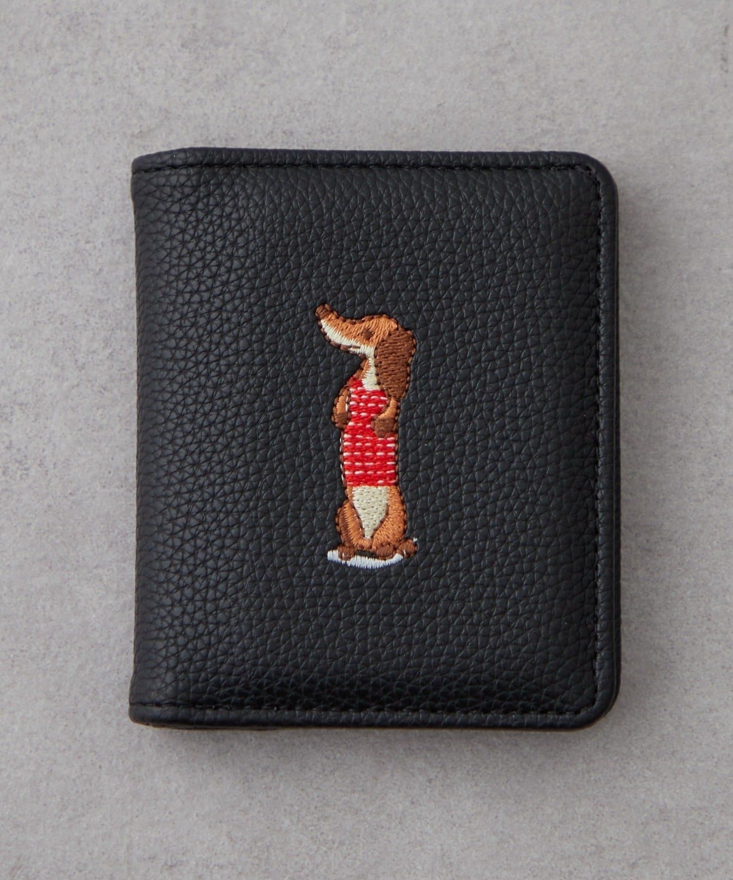 Remind me and forever(リマインドミーアンドフォーエバー) 【WEB限定】ダックスフンド刺繍カードケース