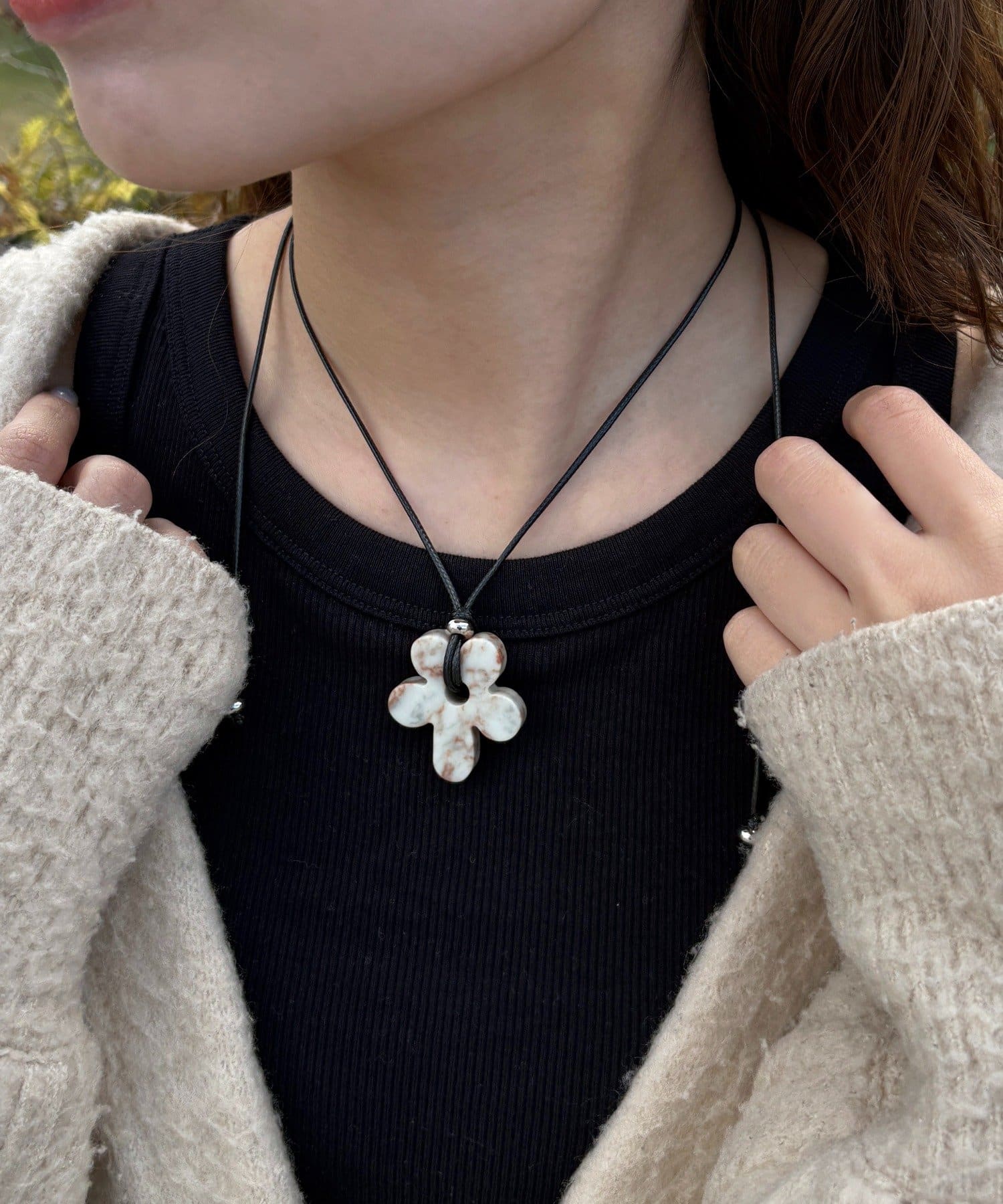 Lattice(ラティス) フラワーストーンコードネックレス